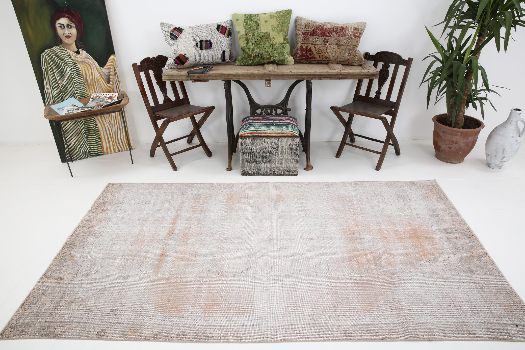 Turkish Vintage Rug  4'7" x 8'5" ft