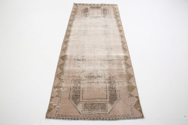 Turkish Vintage Rug  3'3" x 7'11" ft