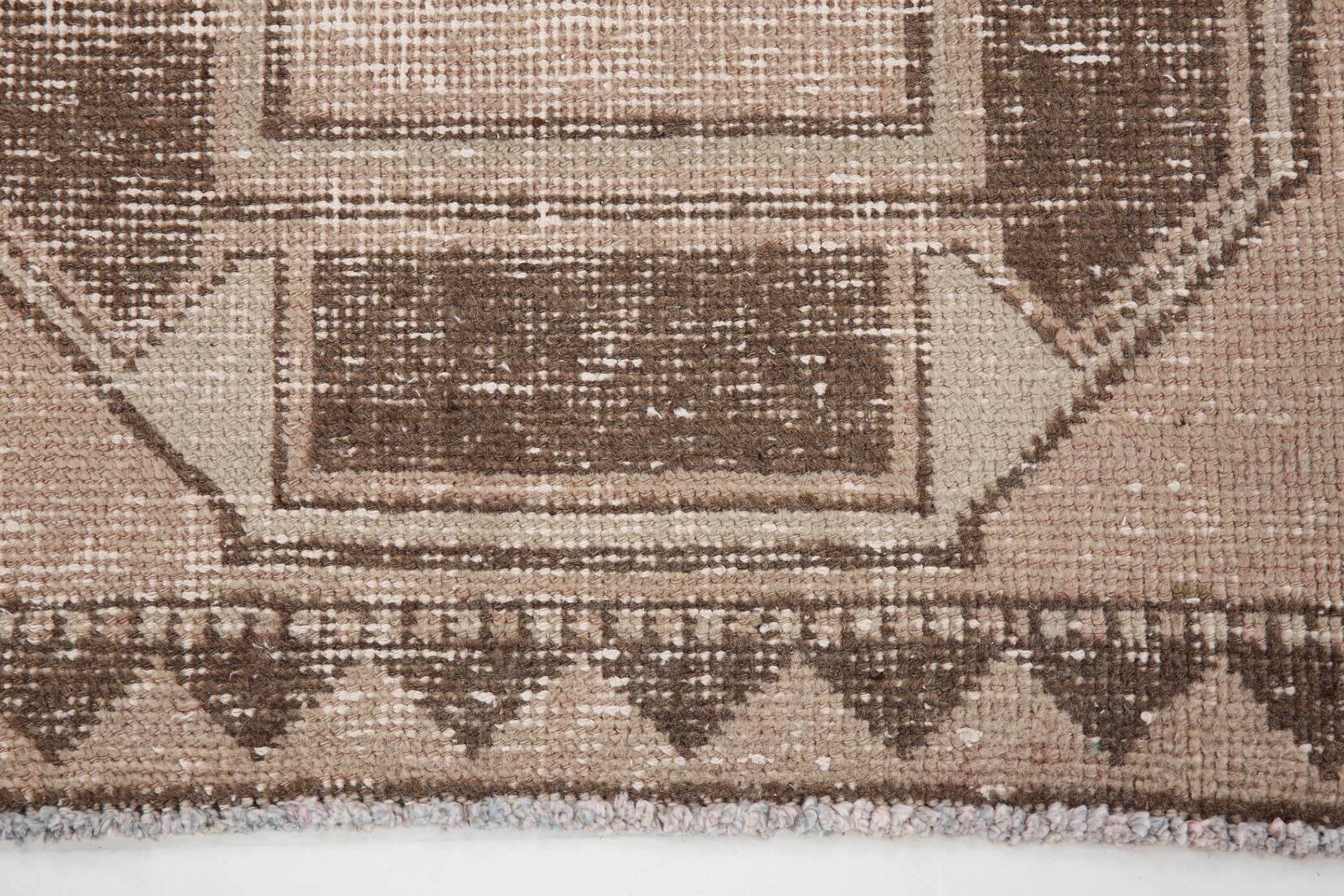 Turkish Vintage Rug  3'3" x 7'11" ft