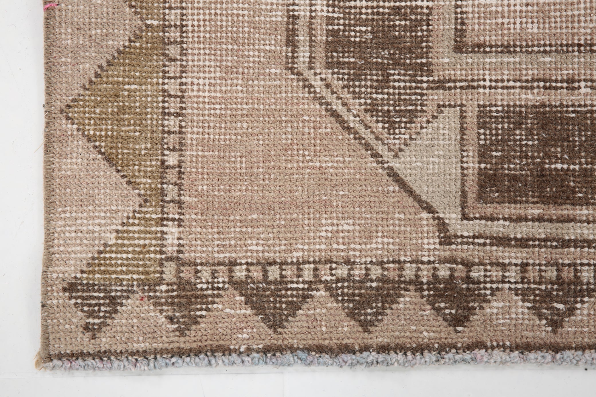 Turkish Vintage Rug  3'3" x 7'11" ft