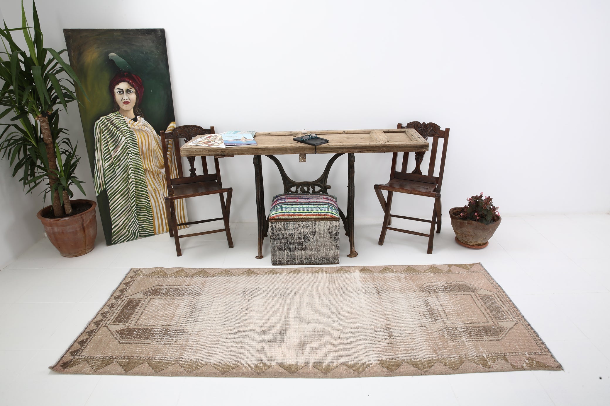 Turkish Vintage Rug  3'3" x 7'11" ft