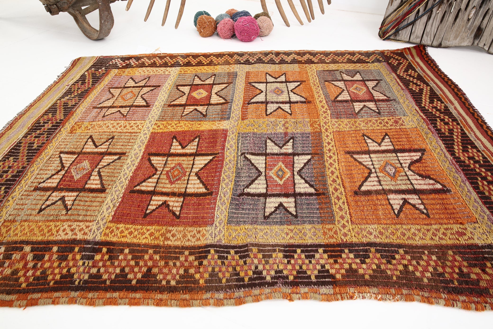 Vintage Turkish Kilim Anatolian, Small 3'1" x 4'1" ft Orange Red