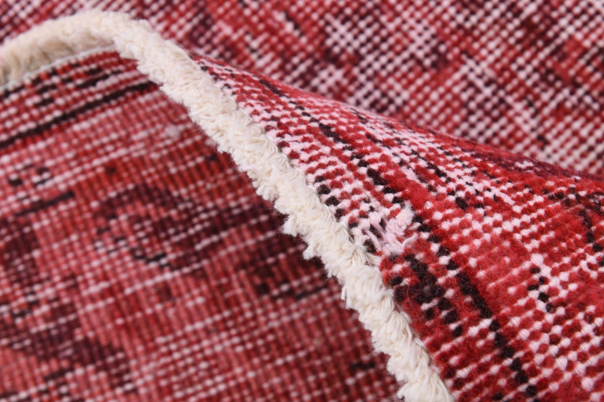 5’1’ x 7’10’ ft Turkish Vintage Rug