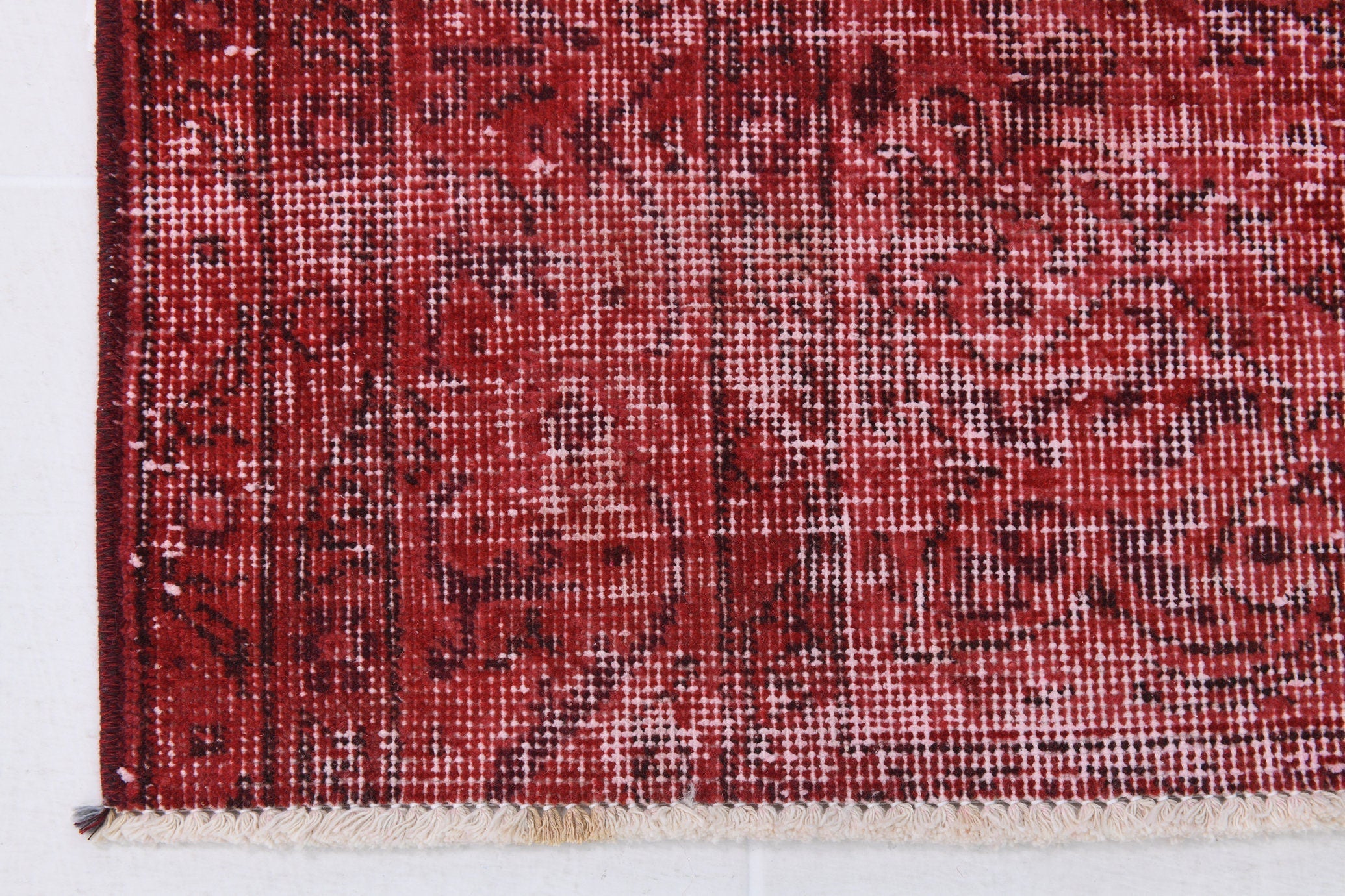 5’1’ x 7’10’ ft Turkish Vintage Rug