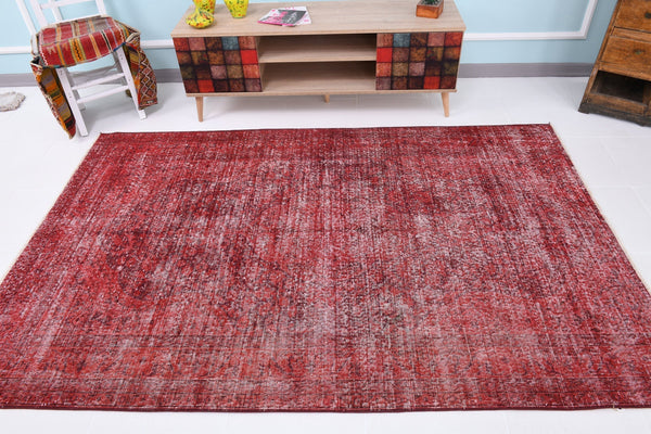 5’1’ x 7’10’ ft Turkish Vintage Rug