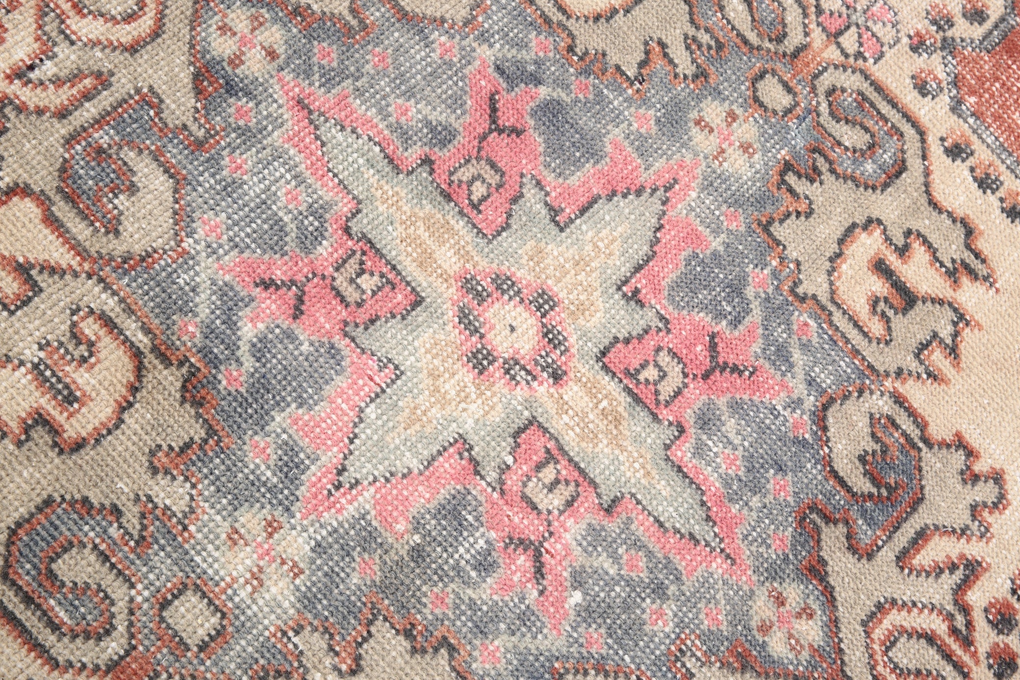Turkish Vintage Rug  4'2" x 7'3" ft