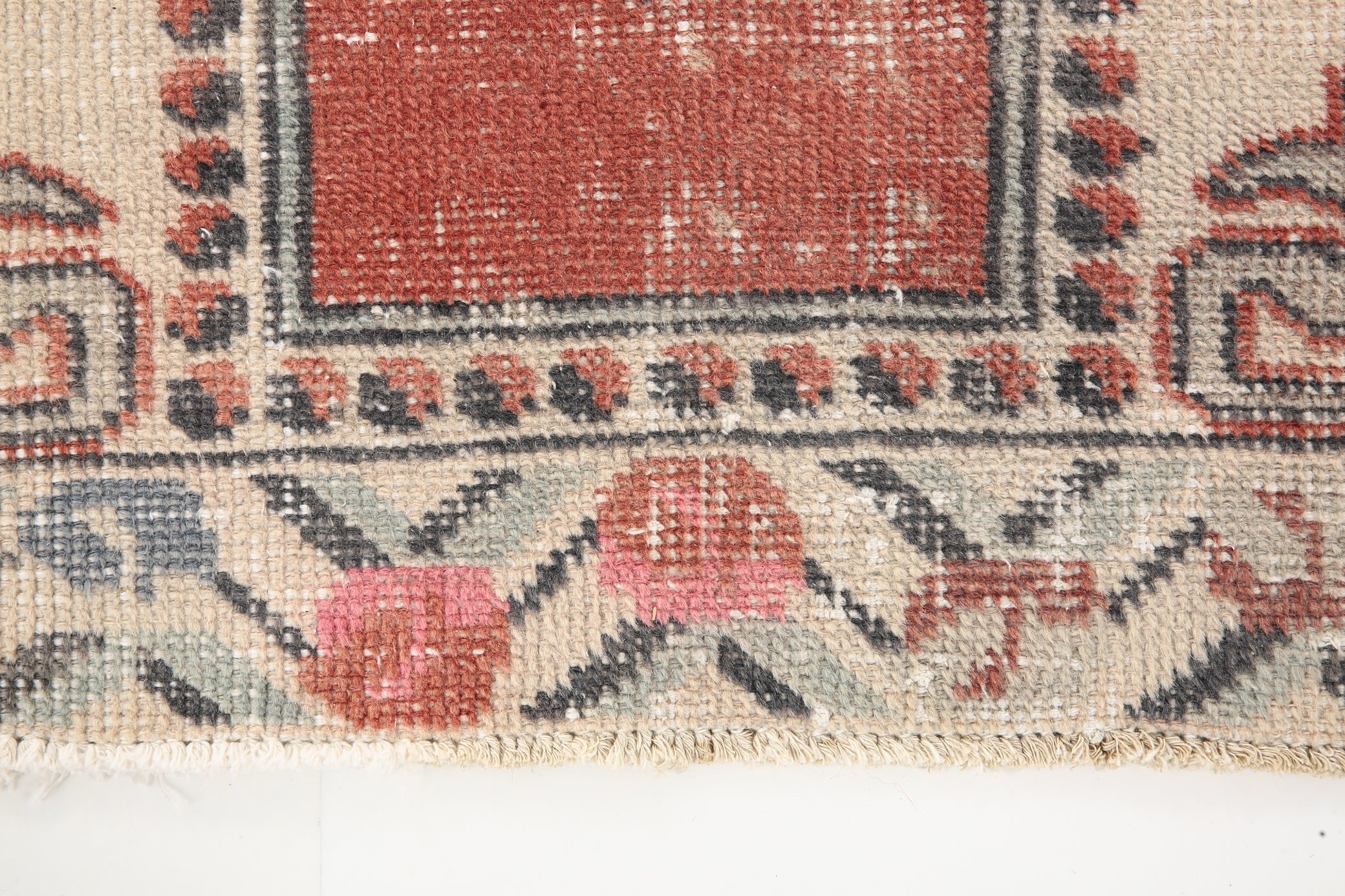 Turkish Vintage Rug  4'2" x 7'3" ft