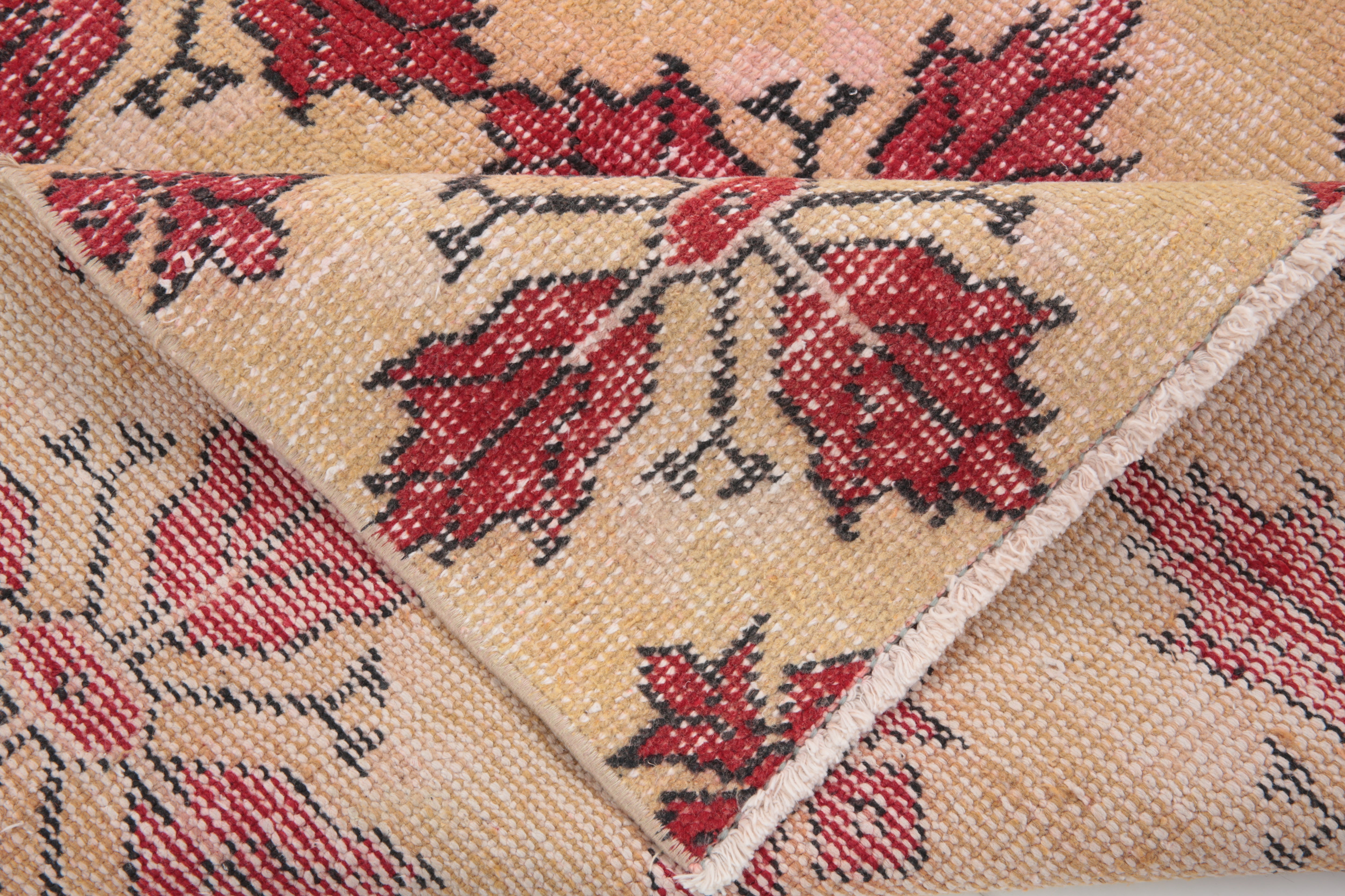 Turkish Vintage Rug  3'8" x 7'2" ft
