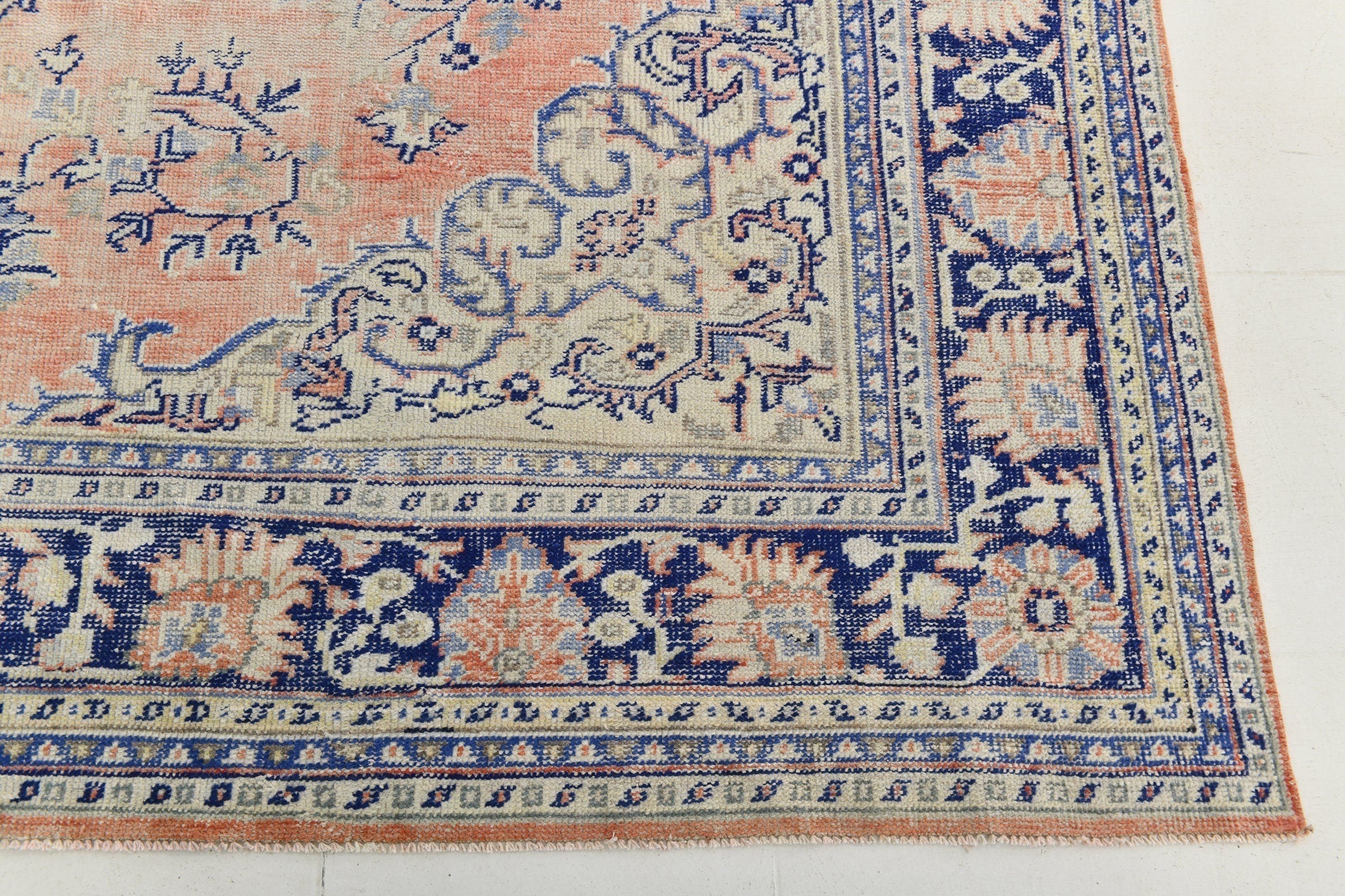 8’4’’ x 11’11’’ Turkish Vintage Rug Light Blue Beige Dark blue