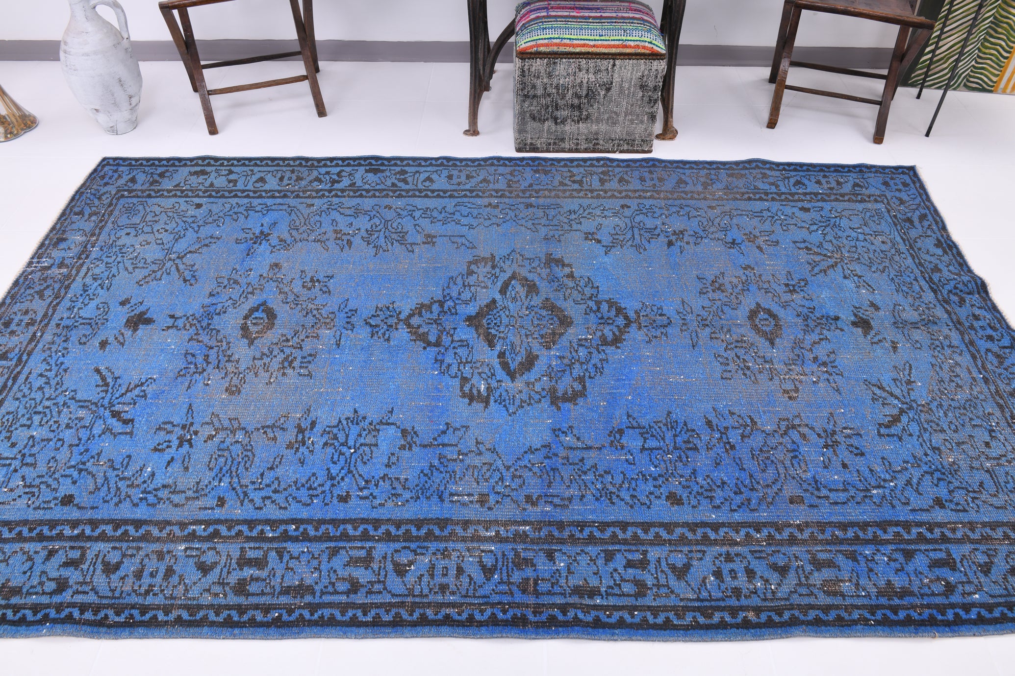 Turkish Vintage Rug  5'4" x 8'10" ft