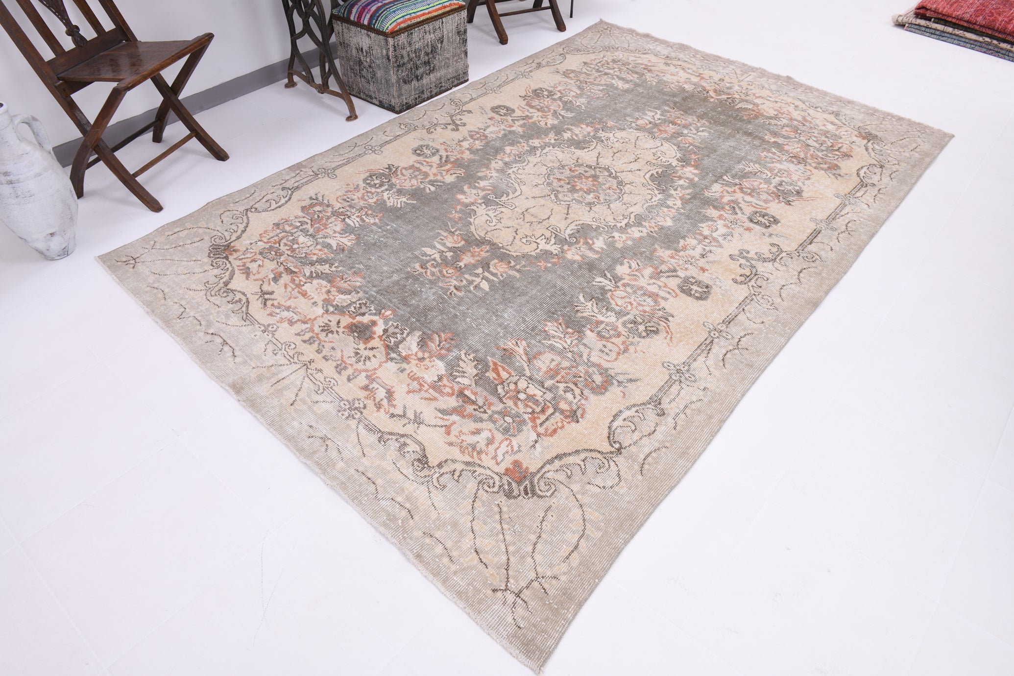 Turkish Vintage Rug  6'2" x 9'6" ft