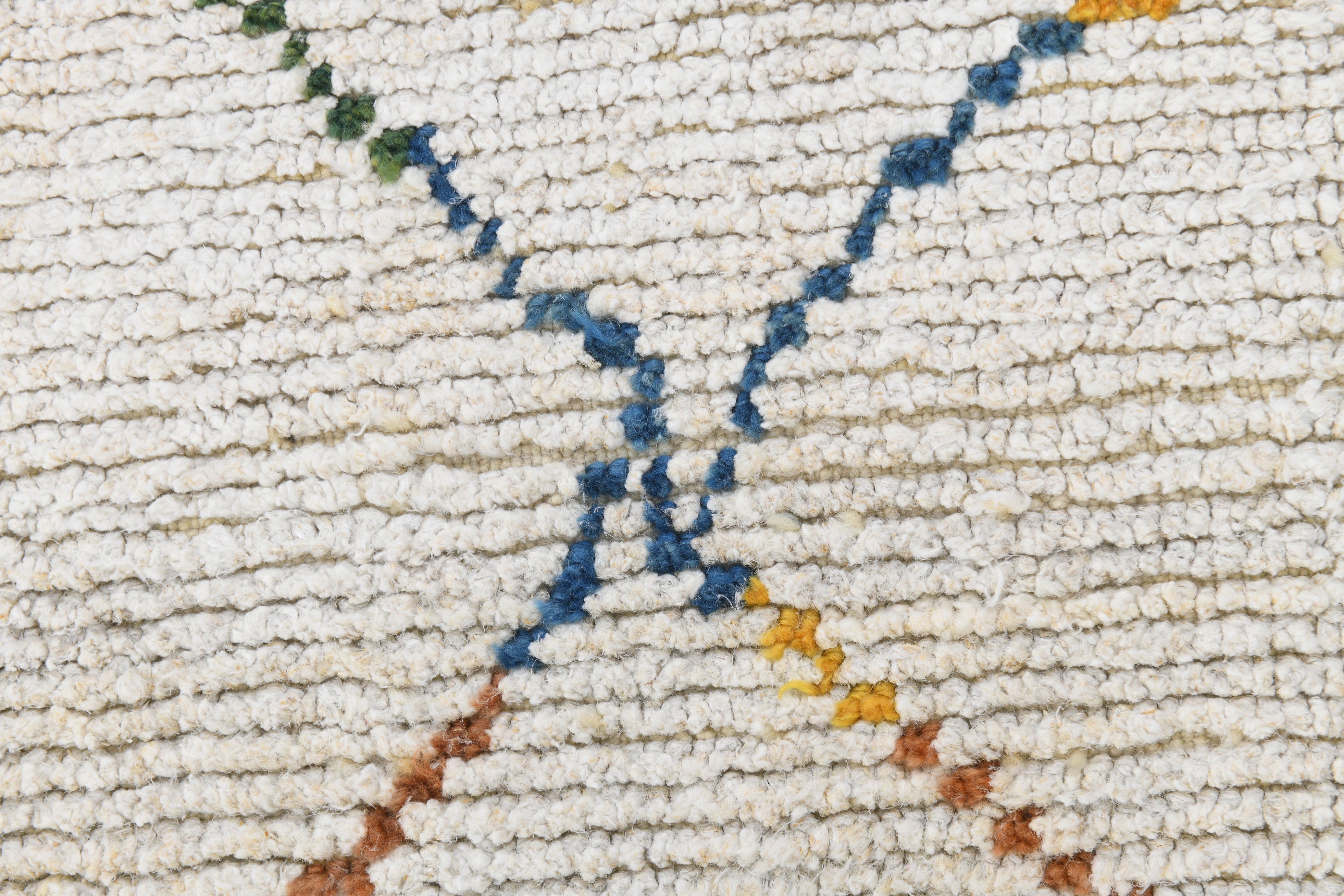 Handknotted Natural Hemp Runner, Beige / Off-White 2'6" x 9'3" Zigzag