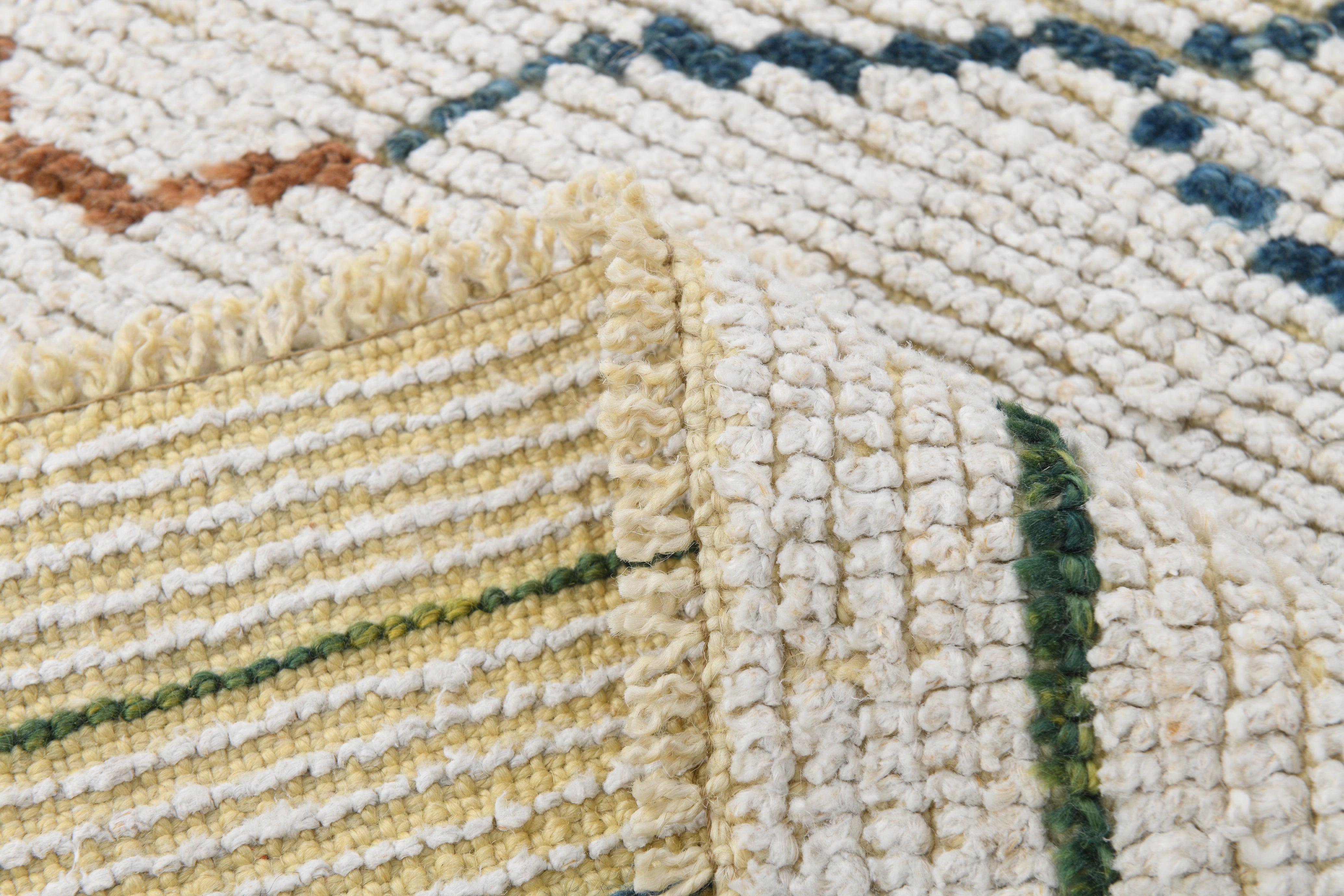 Handknotted Natural Hemp Runner, Beige / Off-White 2'6" x 9'3" Zigzag