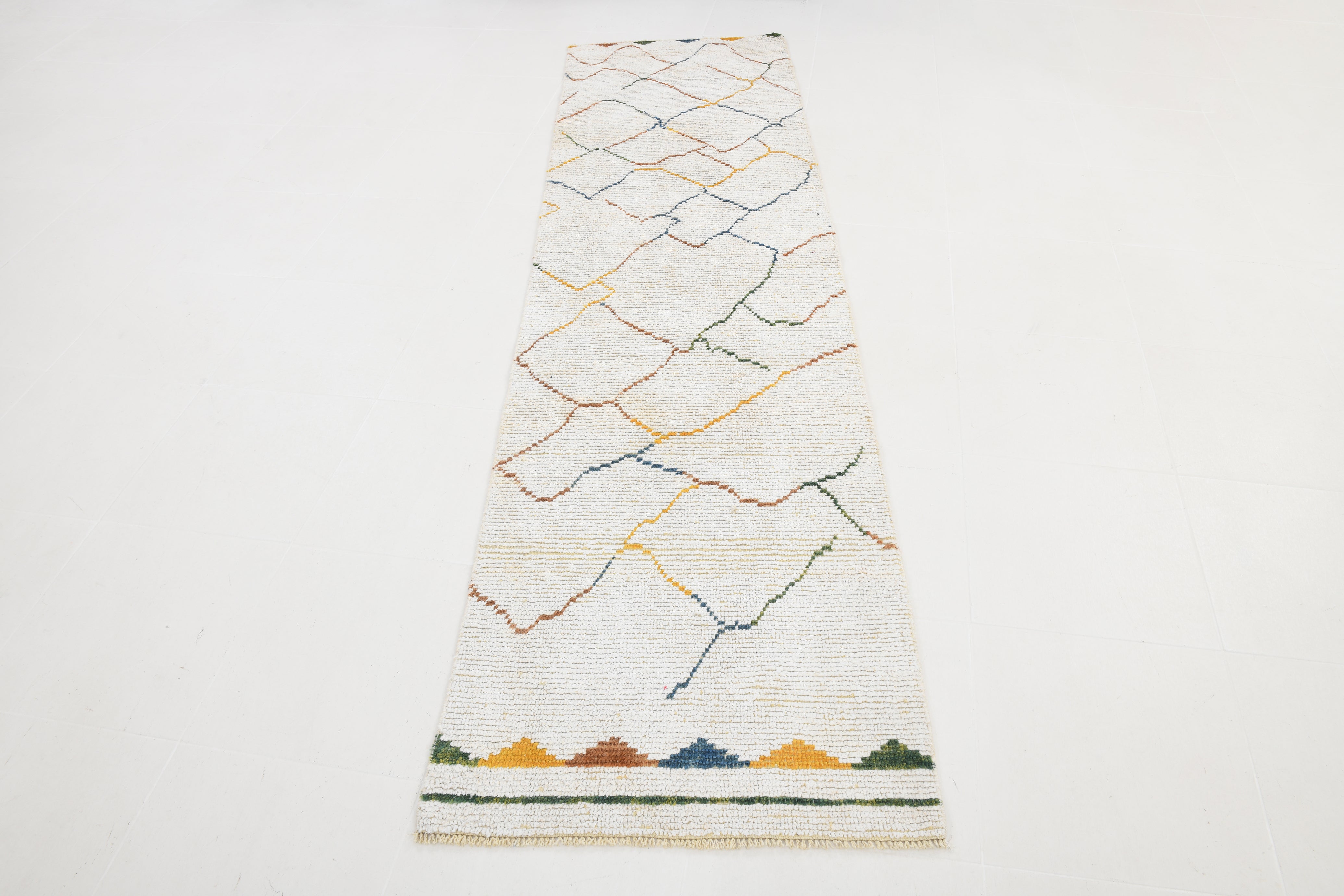 Handknotted Natural Hemp Runner, Beige / Off-White 2'6" x 9'3" Zigzag