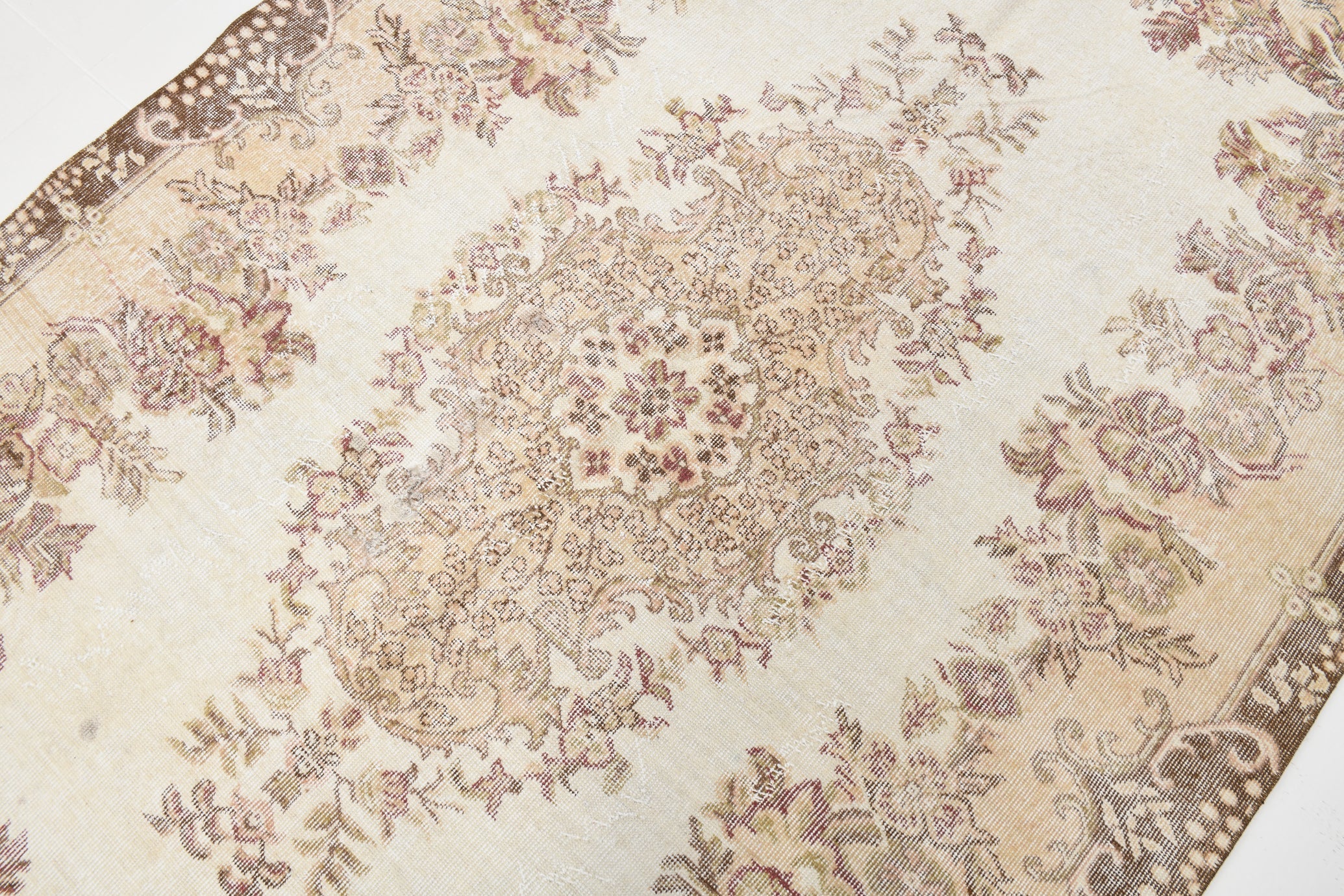 Turkish Vintage Rug 5'7" x 8'11" ft
