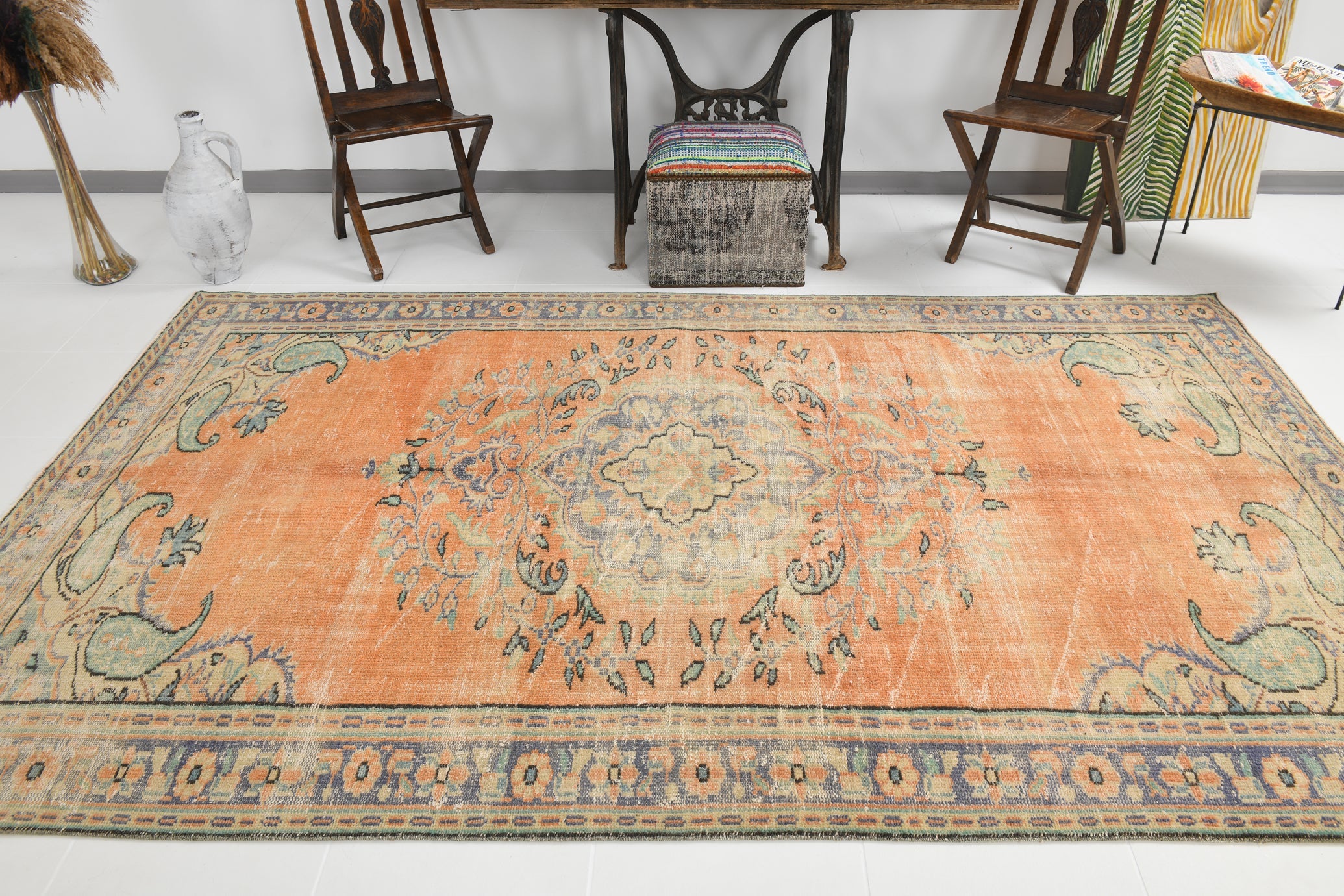 Turkish Vintage Rug  5'11" x 9'10" ft