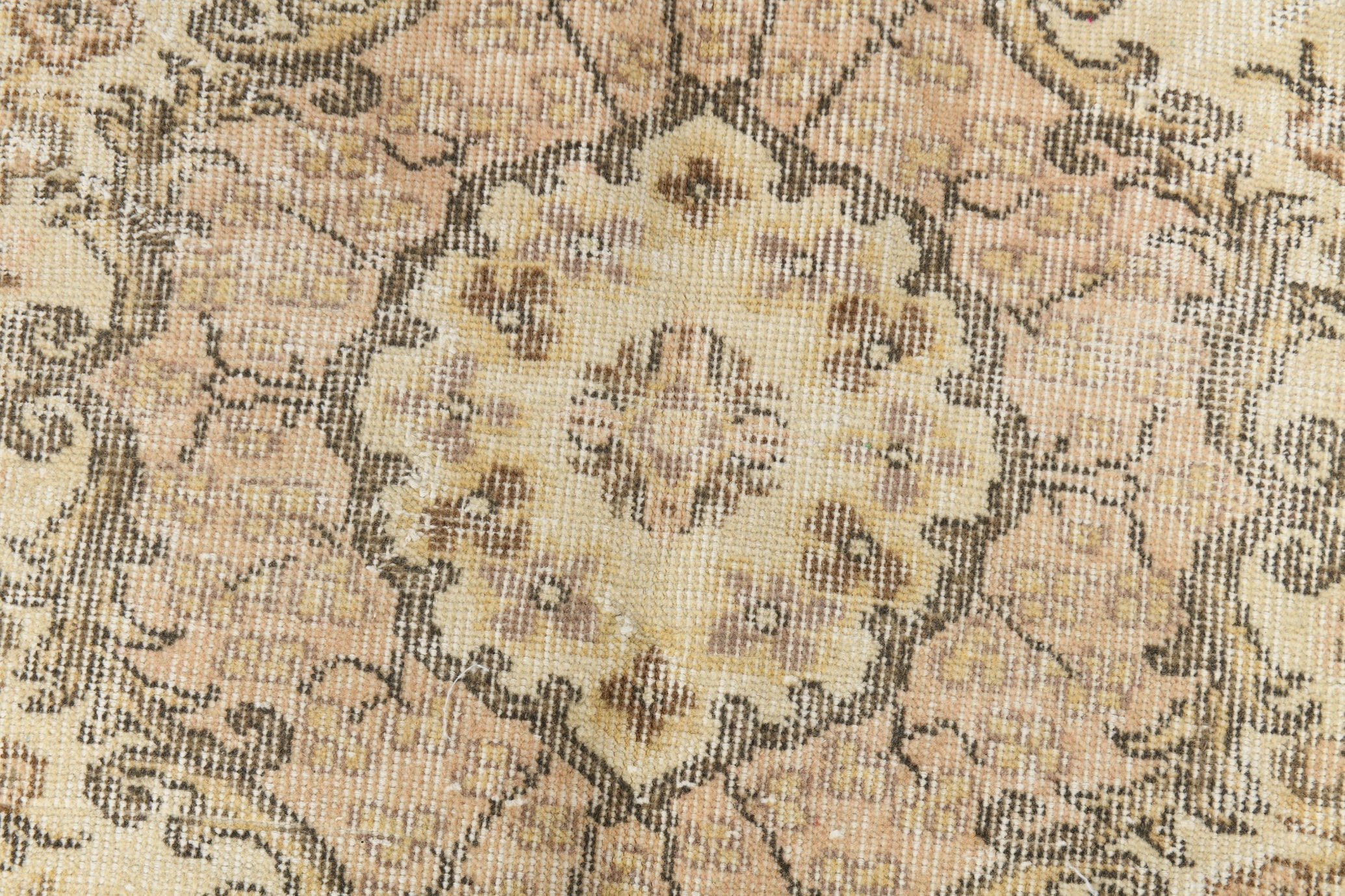 Turkish Vintage Rug  5'10" x 9'2" ft