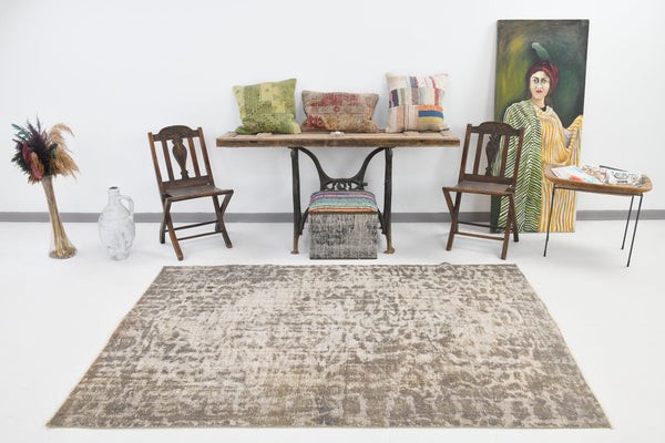 Turkish Vintage Rug  5'0" x 7'9" ft
