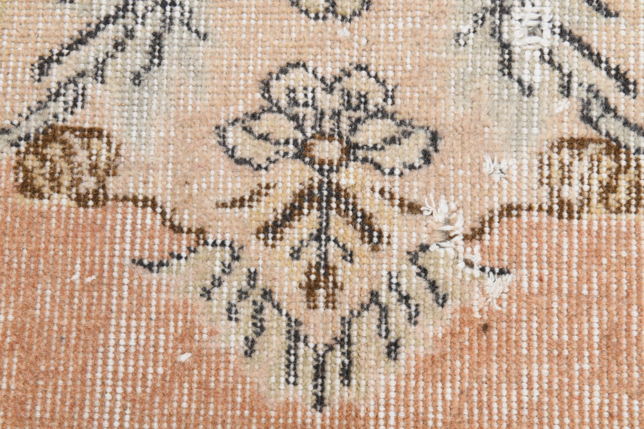 Turkish Vintage Rug  5'3" x 8'11" ft