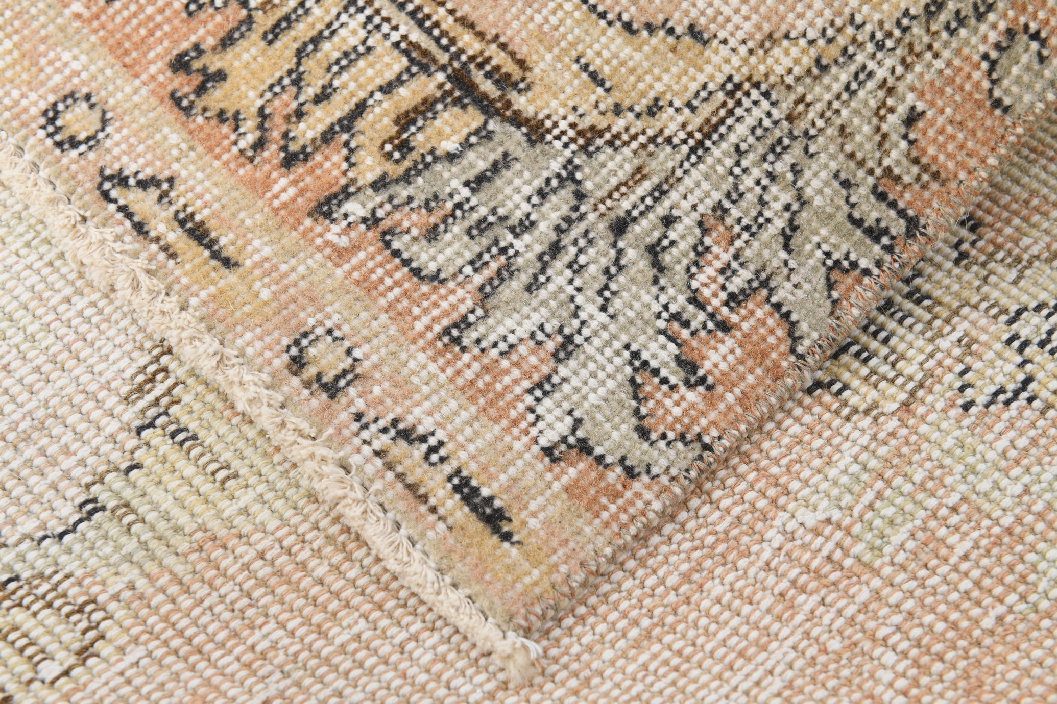 Turkish Vintage Rug  5'3" x 8'11" ft