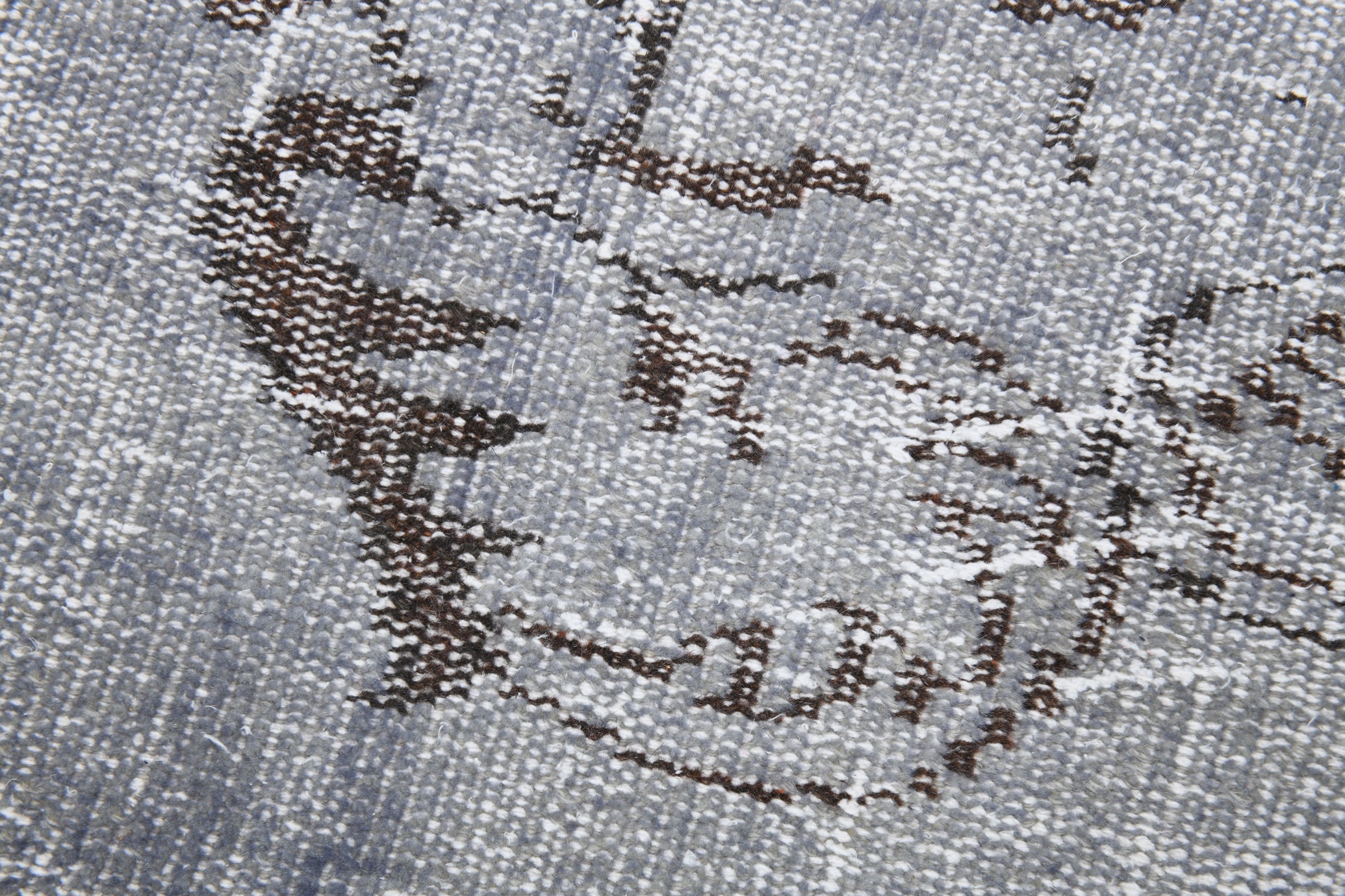 Turkish Vintage Rug  5'6" x 8'11" ft