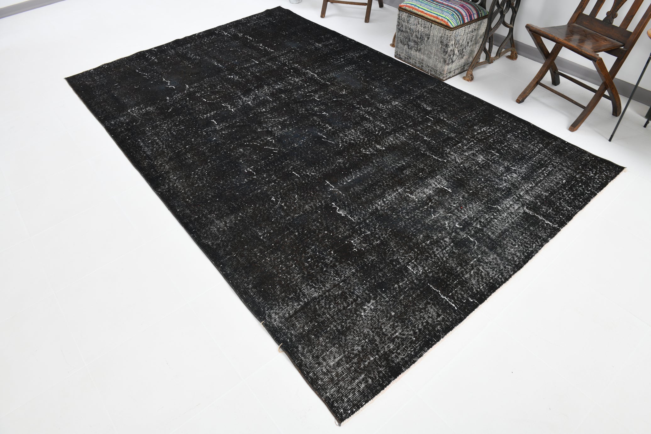 Turkish Vintage Rug  6'1" x 9'12" ft