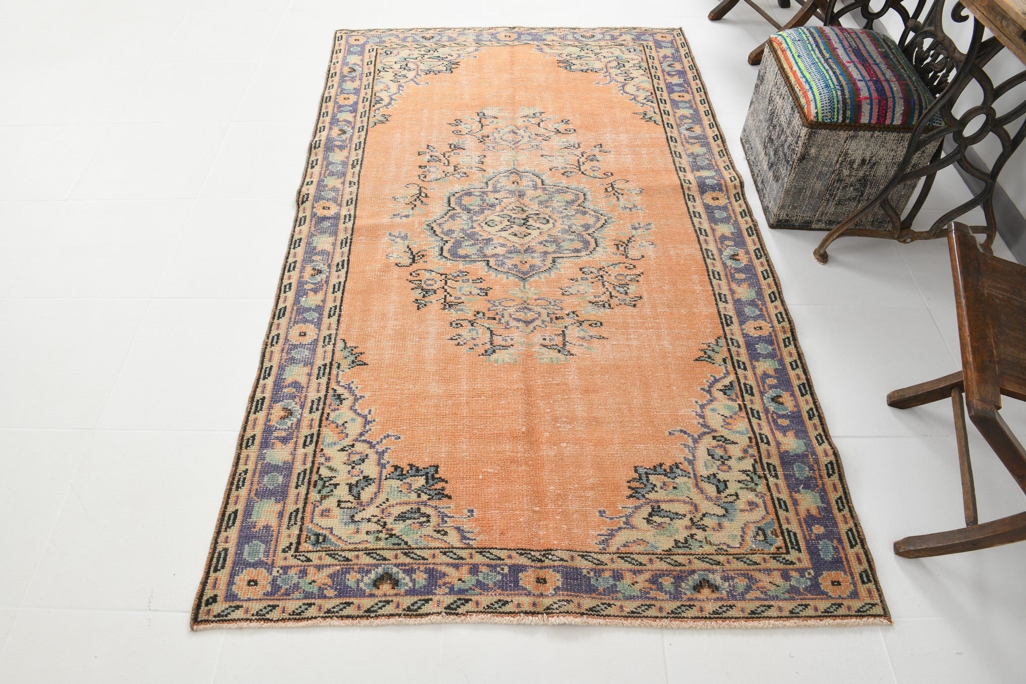 Turkish Vintage Rug  4'4" x 7'8" ft