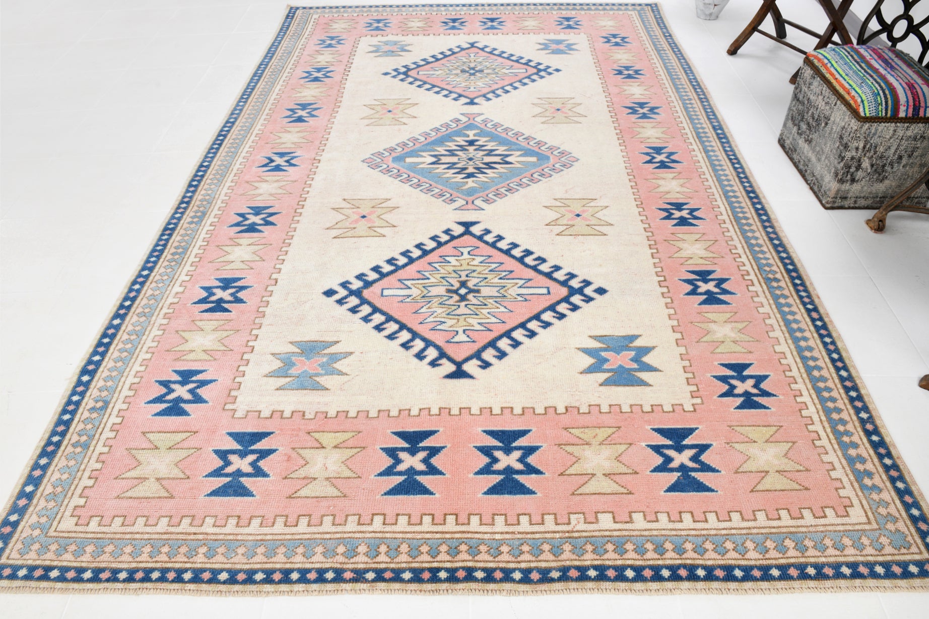Vintage Premium Semi-Antique Rug, Peach Navy, 6'8" x 10'11" ft