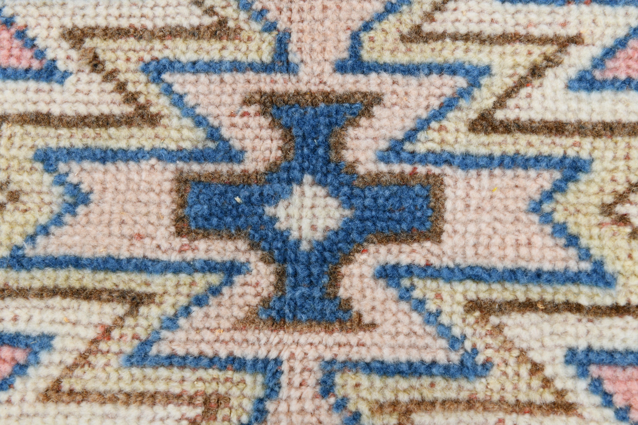 Vintage Premium Semi-Antique Rug, Peach Navy, 6'8" x 10'11" ft