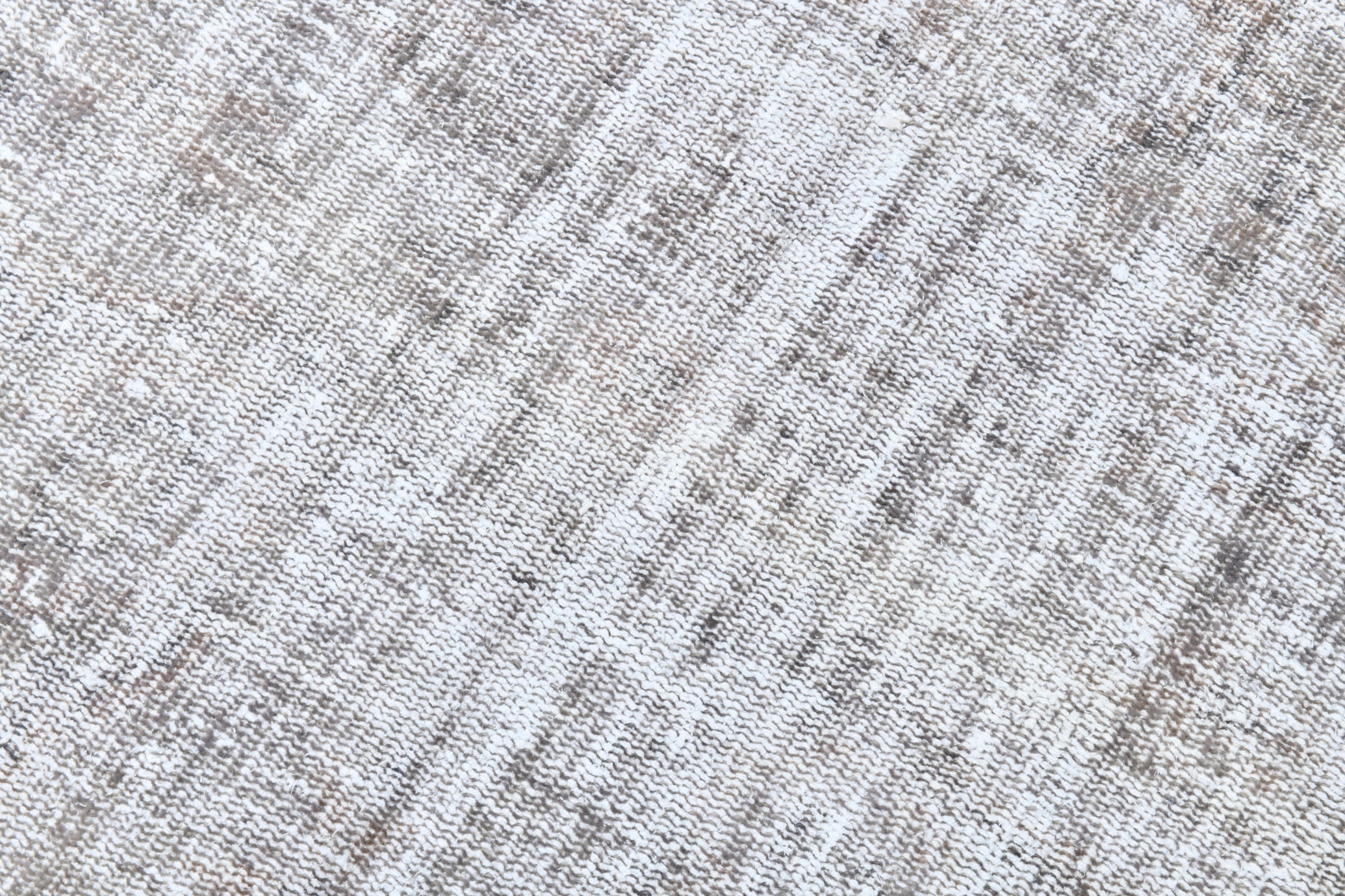 Turkish Vintage Rug  5'9" x 9'2" ft