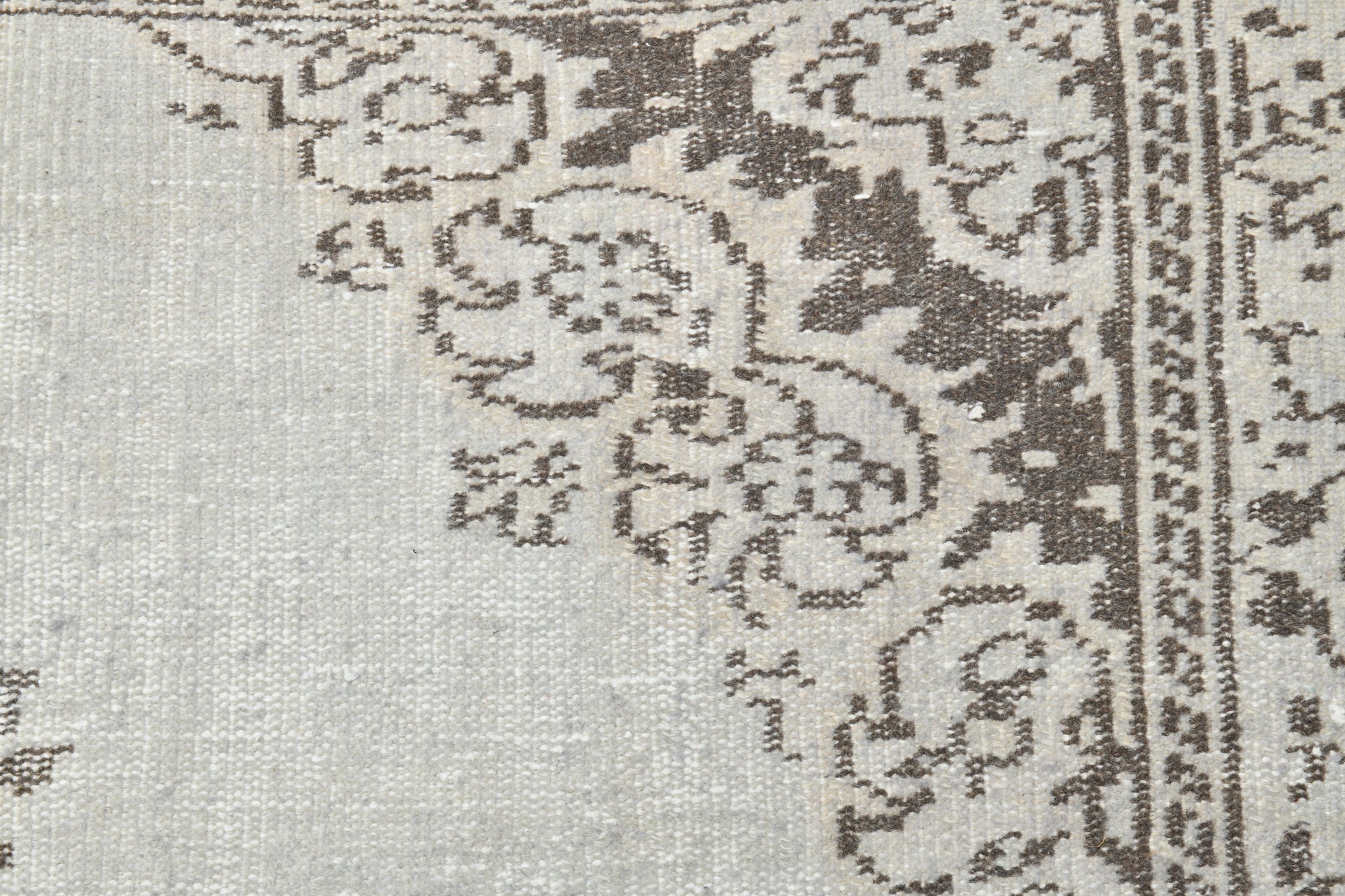 Turkish Vintage Rug  4'11" x 9'1" ft