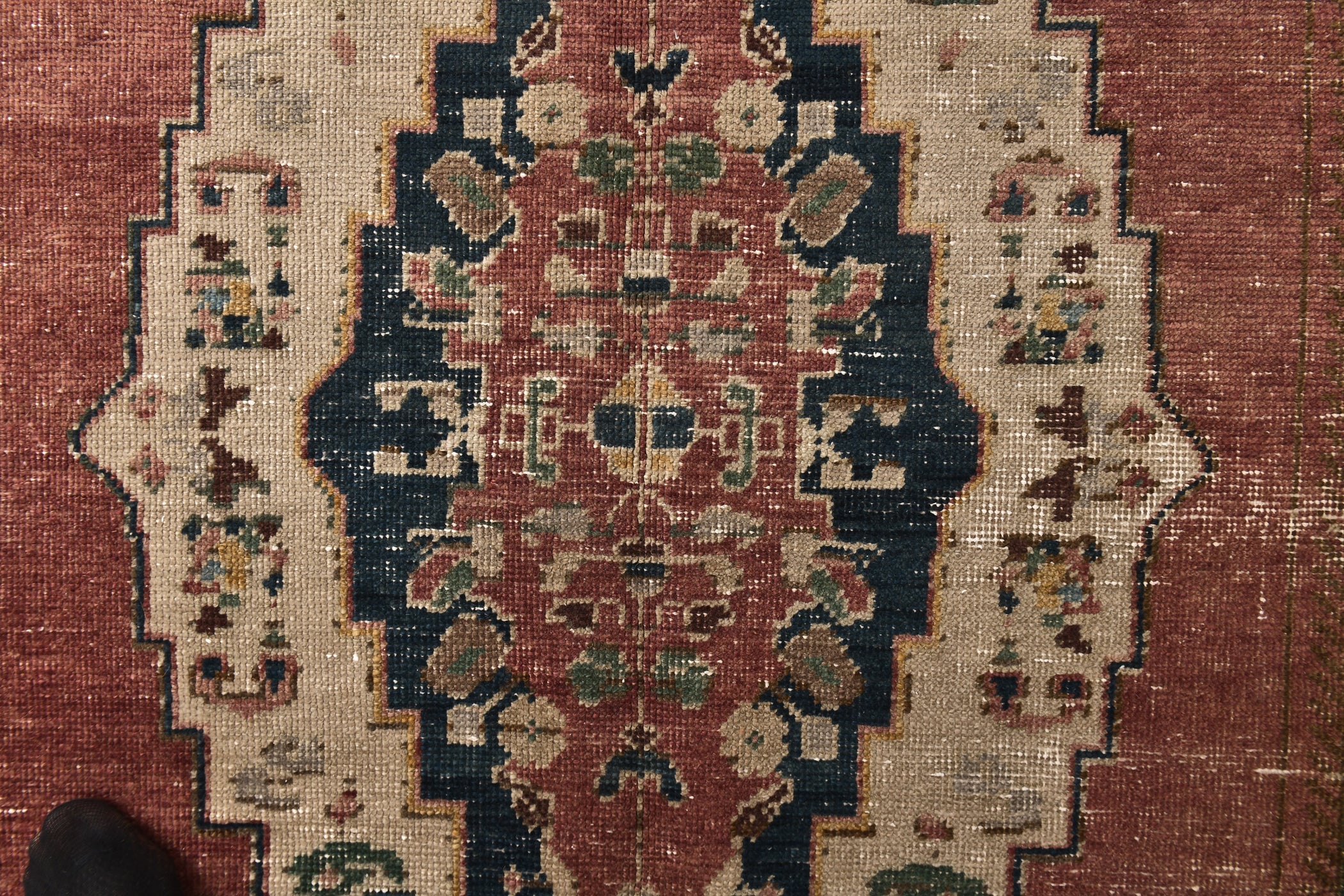Turkish Vintage Rug  4'8" x 9'4" ft