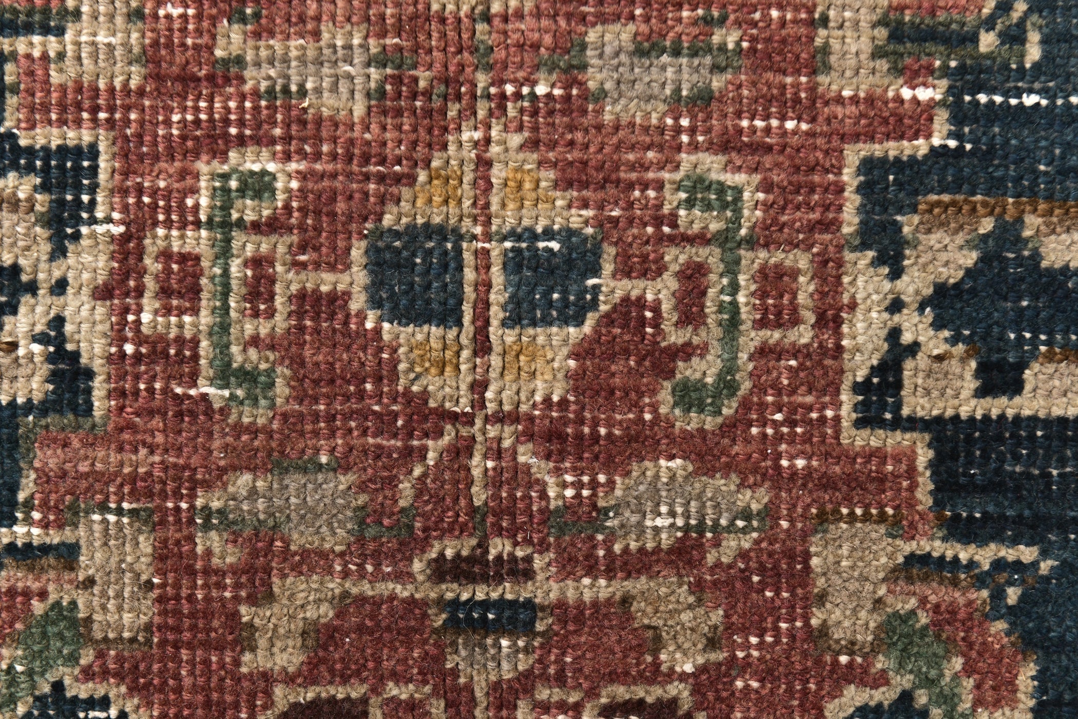Turkish Vintage Rug  4'8" x 9'4" ft