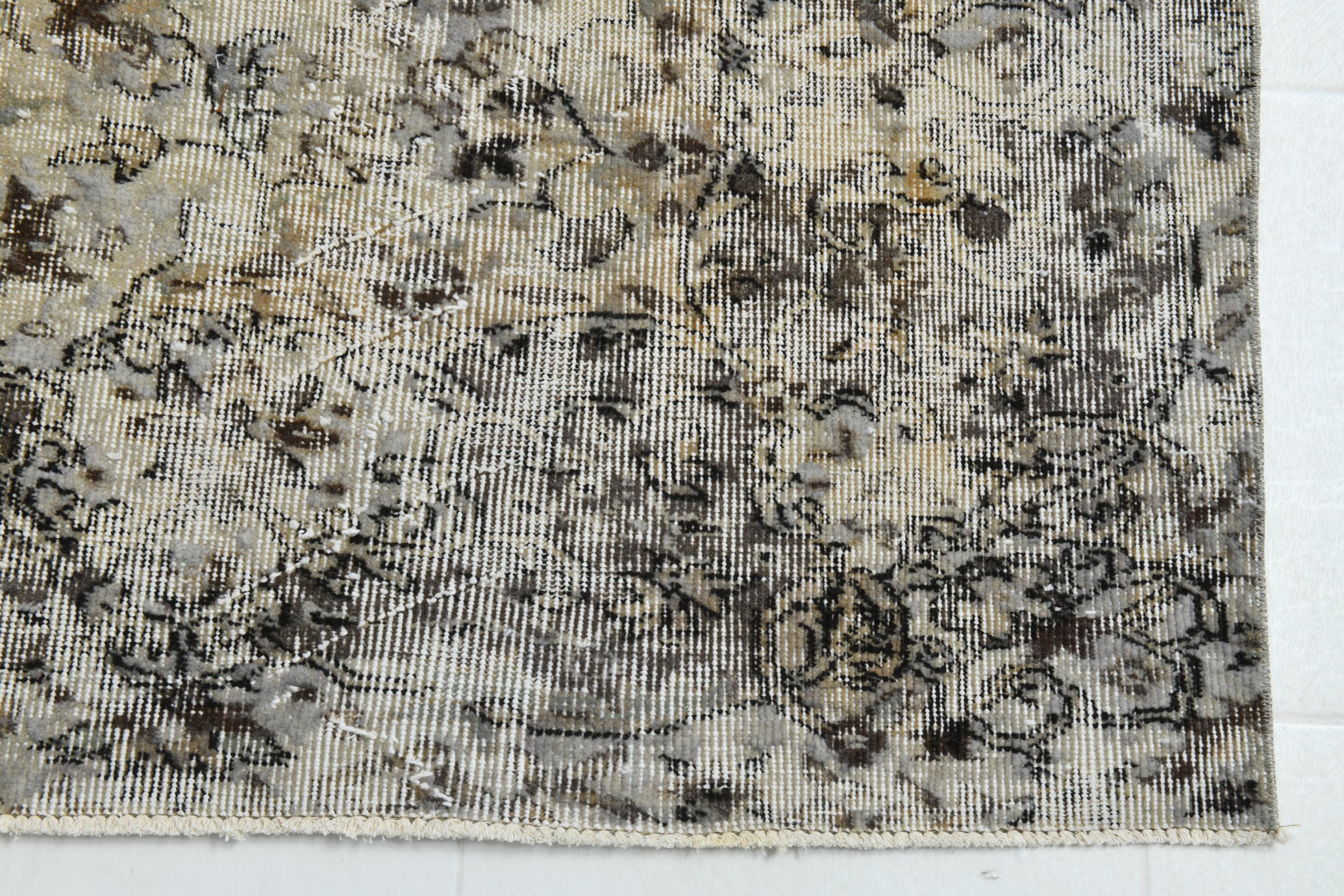 7x9 Gray Vintage Turkish Rug | Distressed Persian