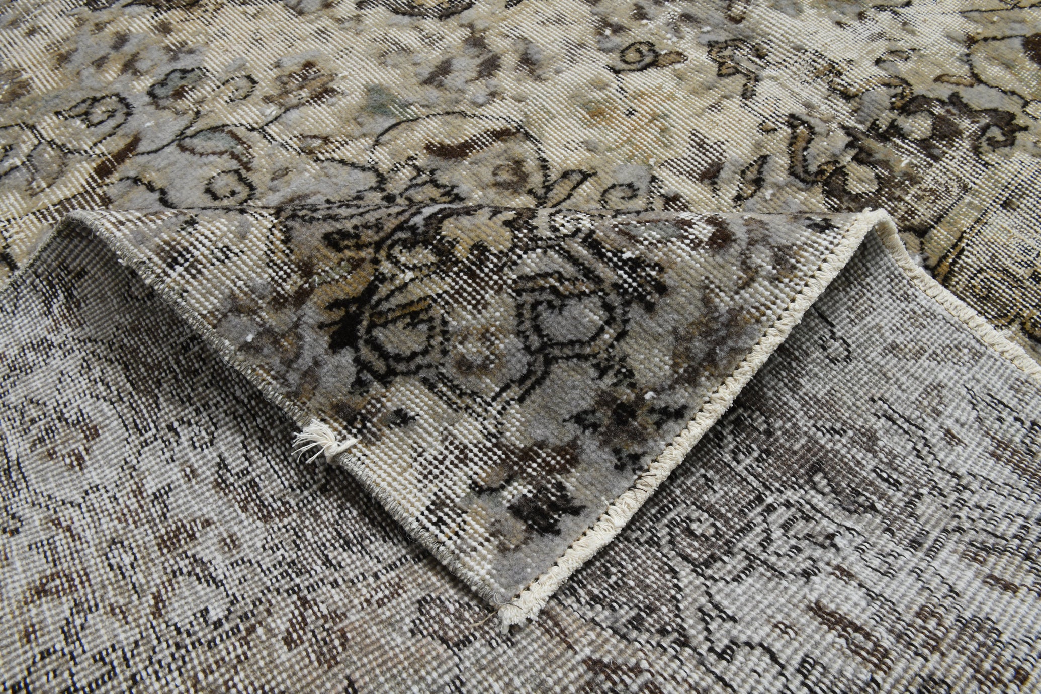 7x9 Gray Vintage Turkish Rug | Distressed Persian