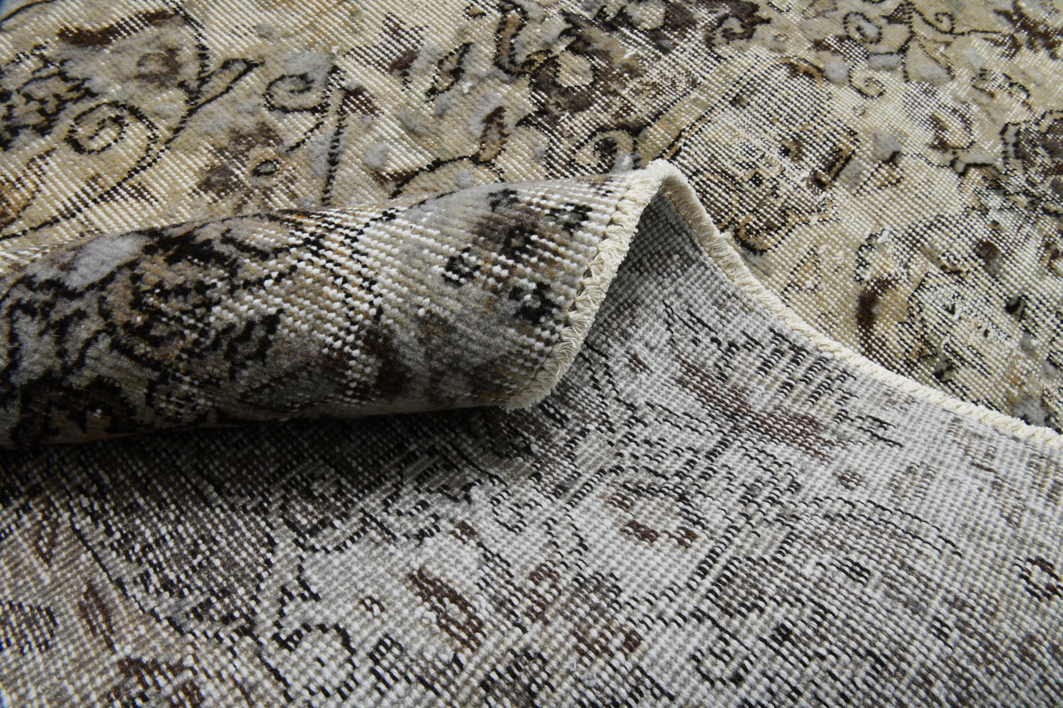 7x9 Gray Vintage Turkish Rug | Distressed Persian