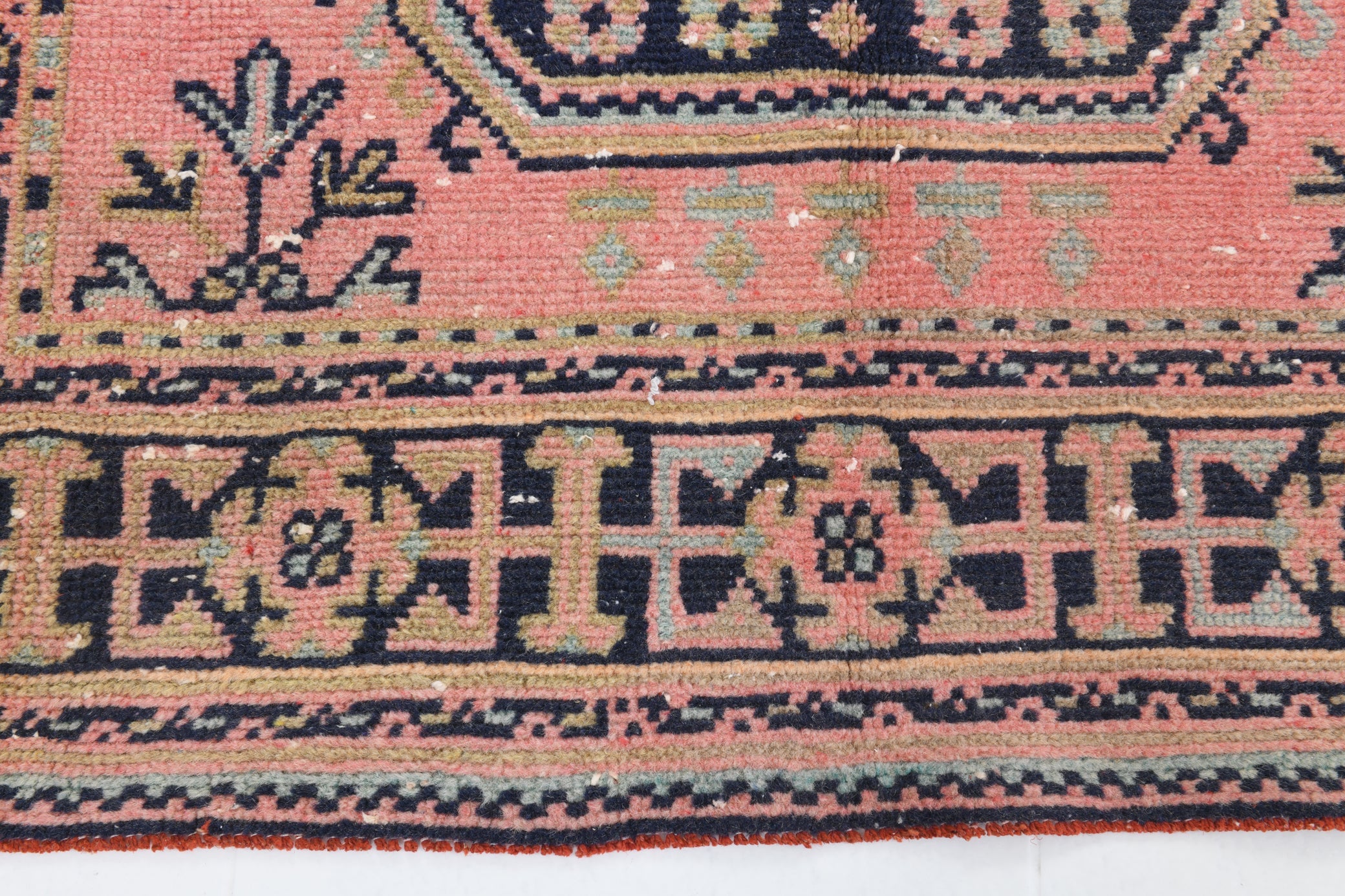 Turkish Vintage Rug  4'7" x 11'1" ft