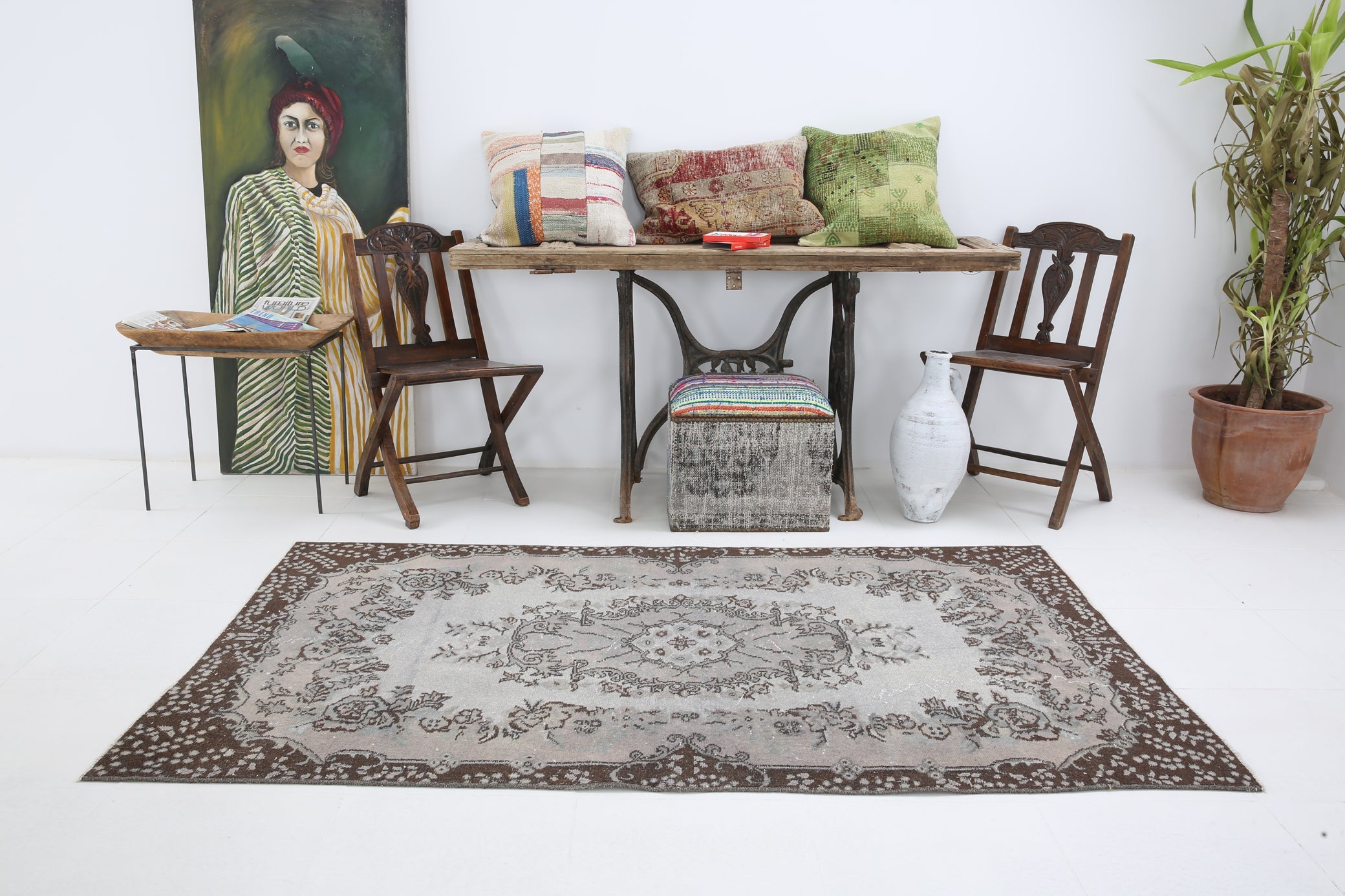 Distressed Vintage Turkish Area Rug with Floral Design 3'10" x 6'10" ft,Black