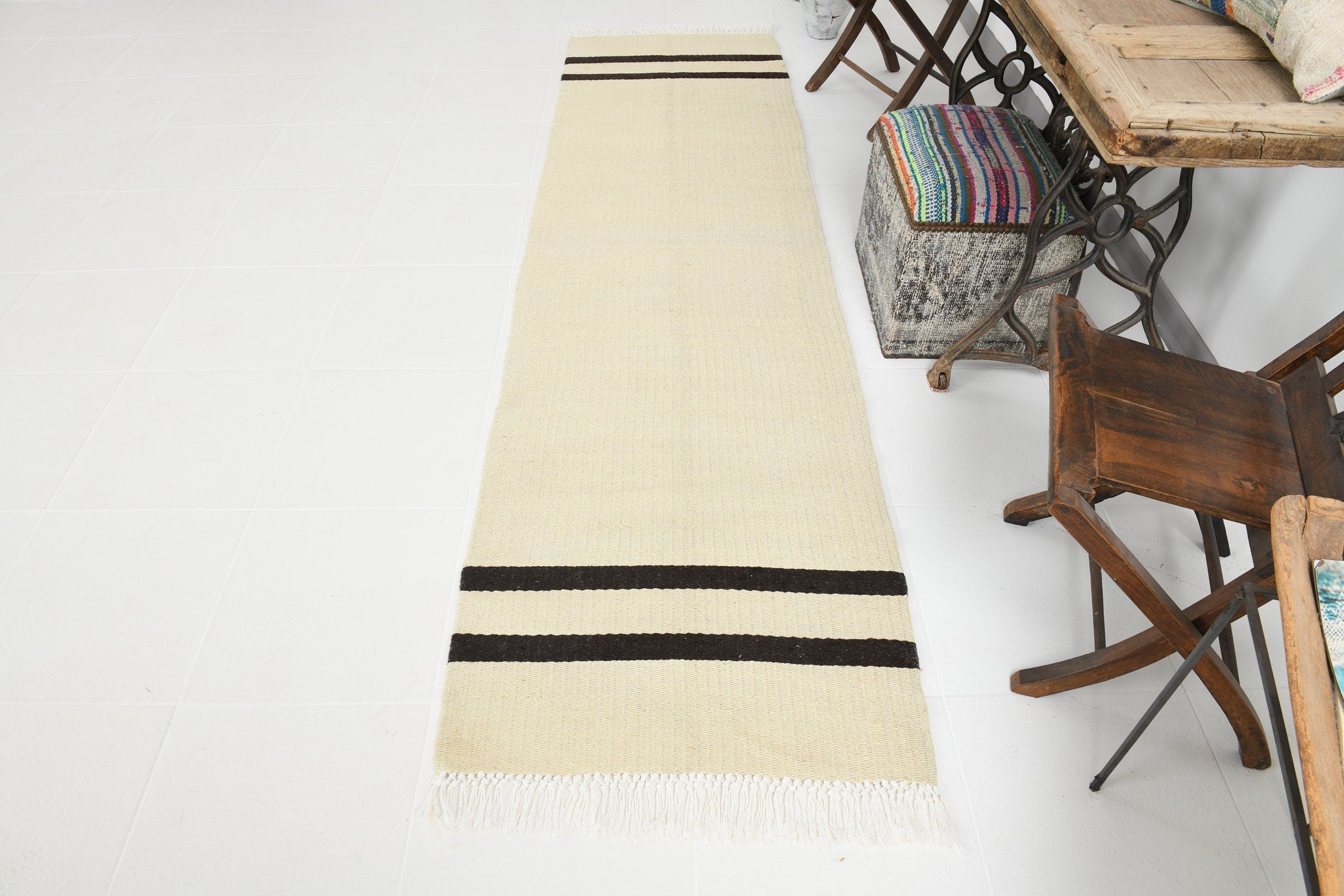 Modern Hemp Kilim 2’6’’ x 9’3’’ ft