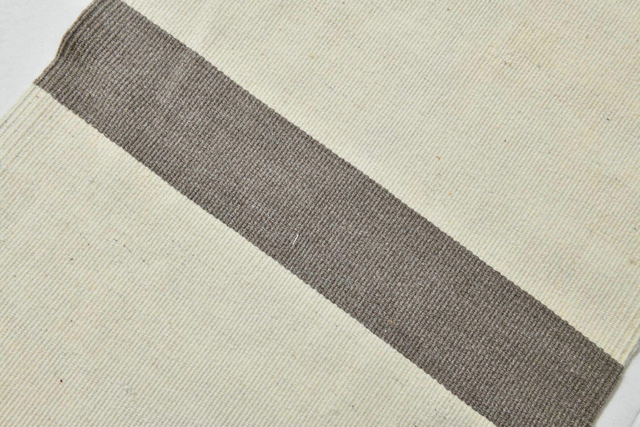 Modern Kilim Manzandaran 1’10’’ x 7’10’’ ft
