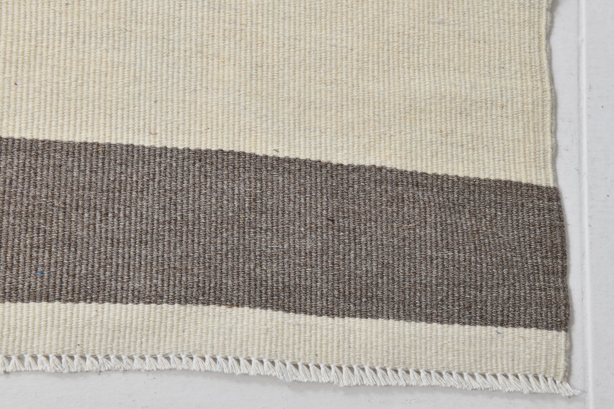 Modern Kilim Manzandaran 1’10’’ x 7’10’’ ft