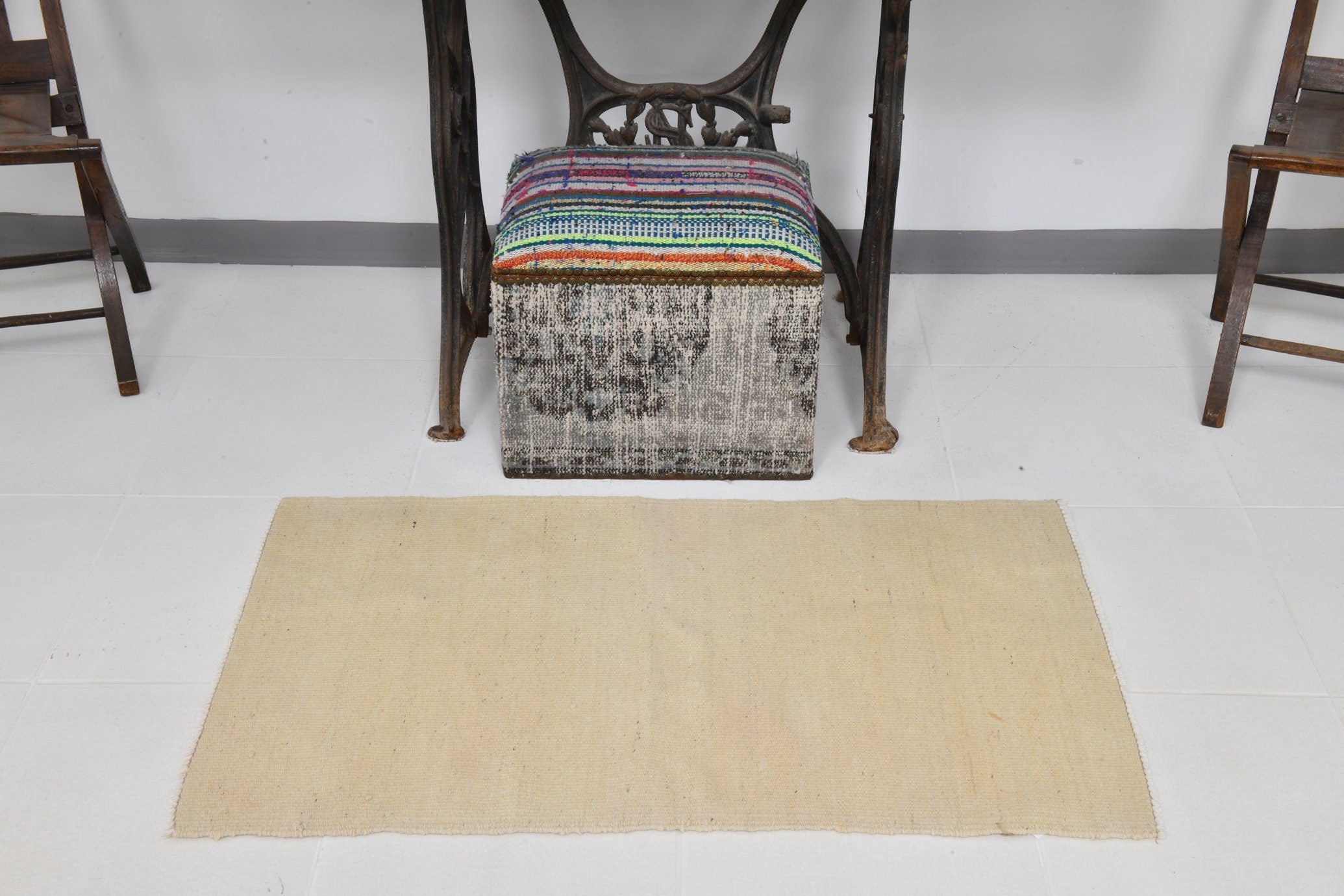 Modern Kilim Manzandaran 2'2" x 3'8" ft