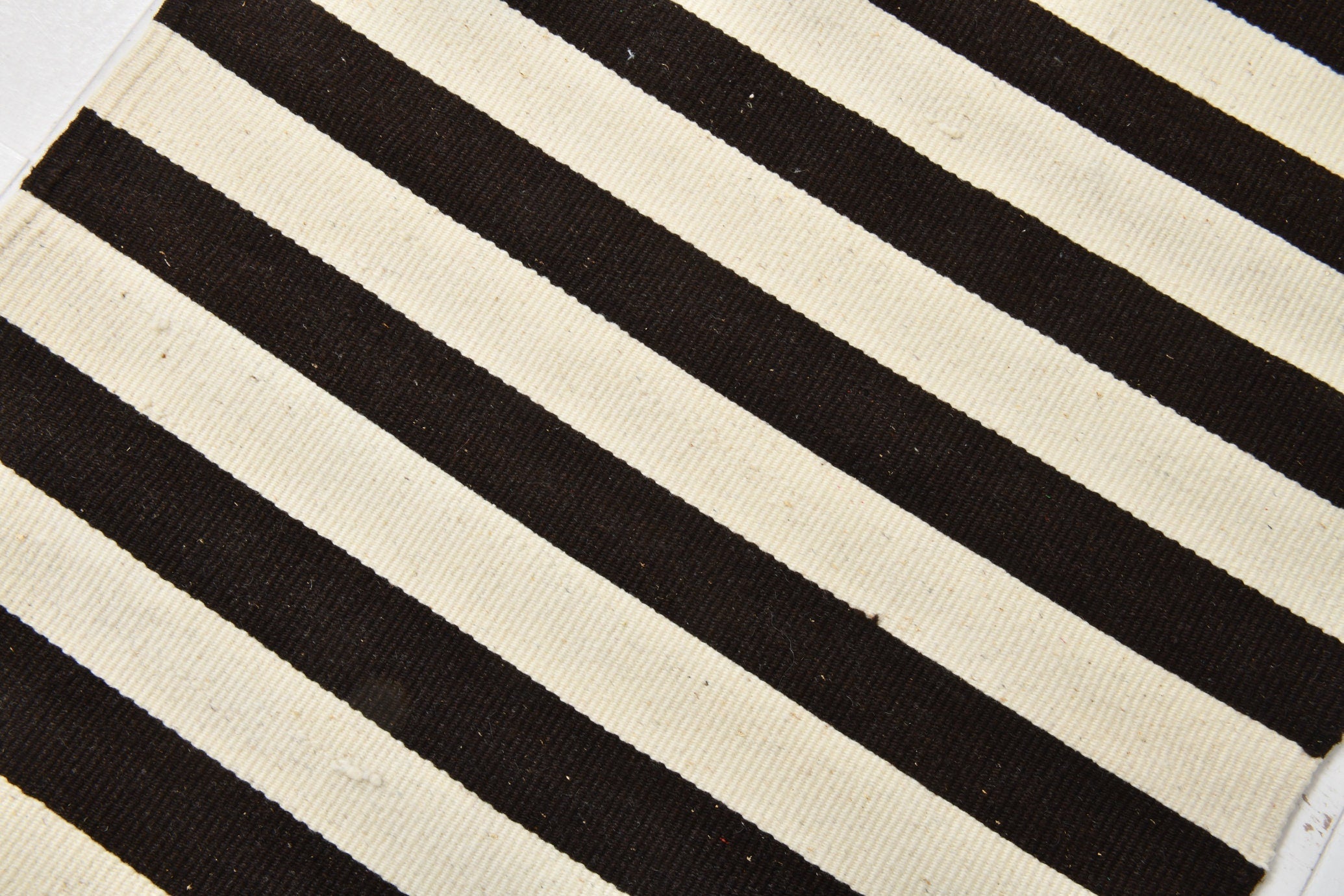 Modern Kilim Manzandaran 2’7’’ x 8’2’’ ft