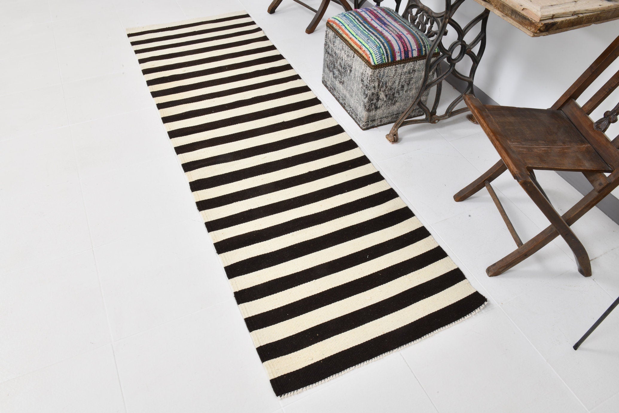 Modern Kilim Manzandaran 2’7’’ x 8’2’’ ft