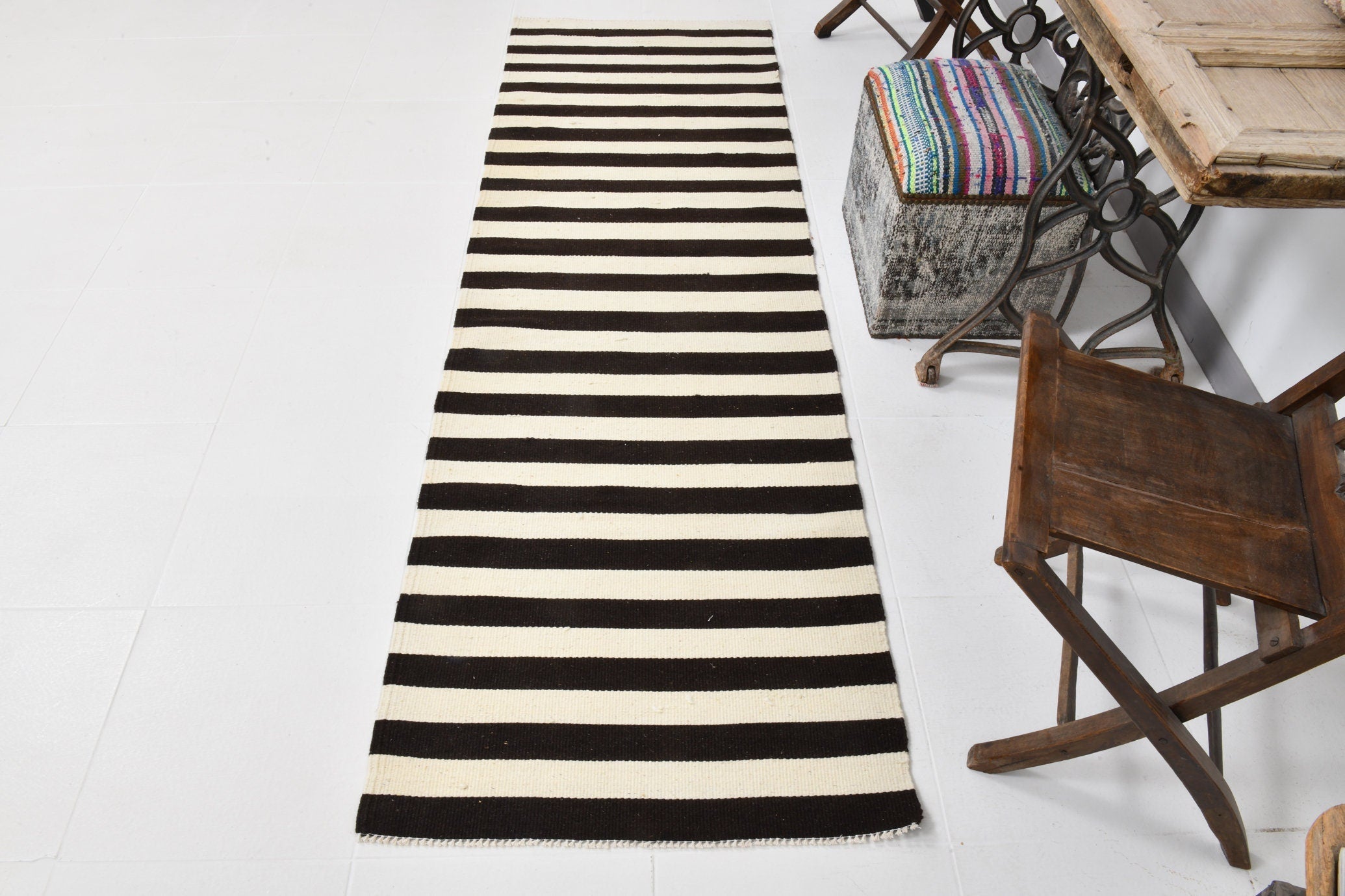 Modern Kilim Manzandaran 2’7’’ x 8’2’’ ft