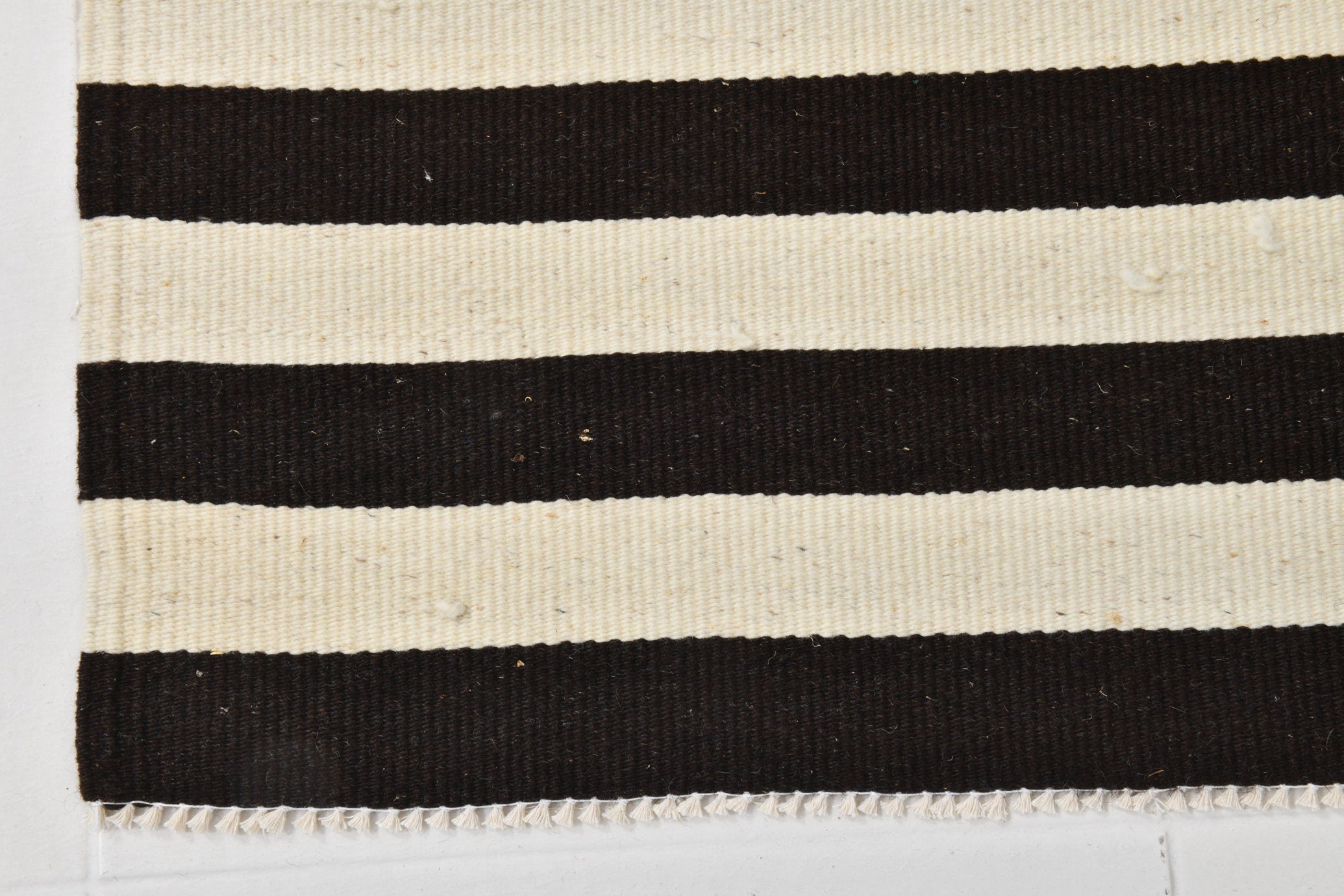 Modern Kilim Manzandaran 2’7’’ x 8’2’’ ft