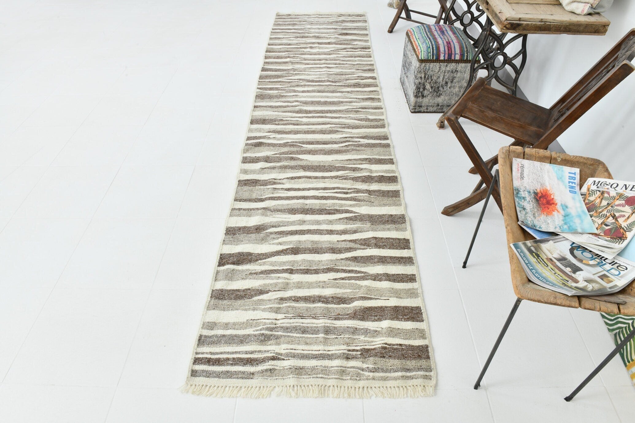 Modern Kilim Manzandaran 2’9’’ x 11’9’’ ft