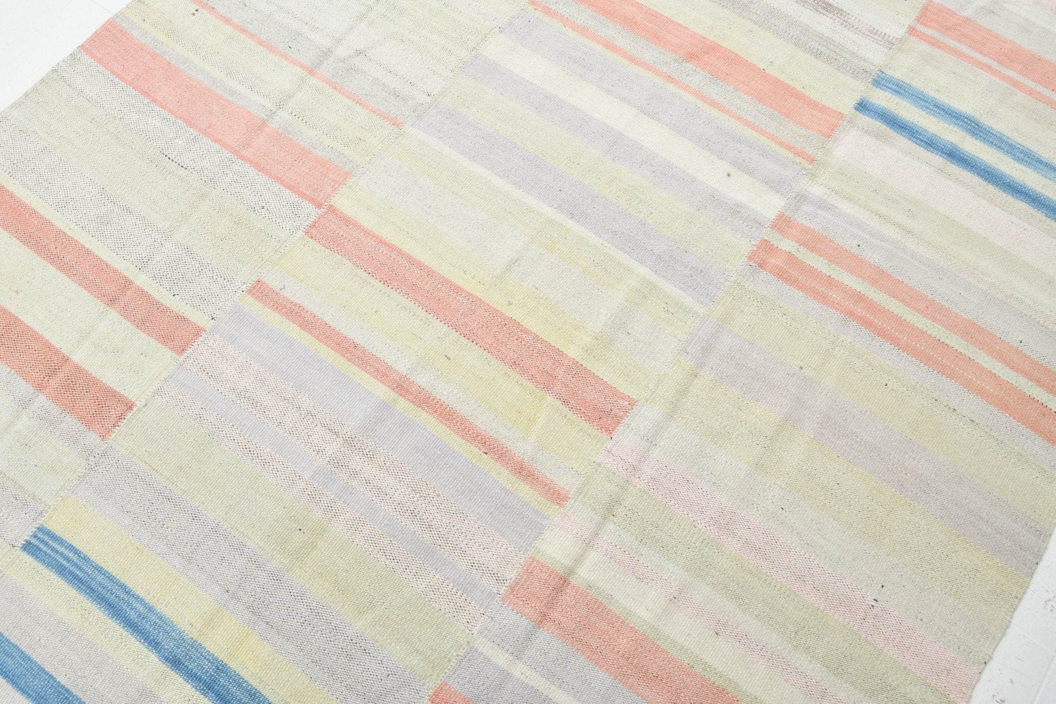 Modern Kilim Manzandaran 6'6" x 10'0" ft