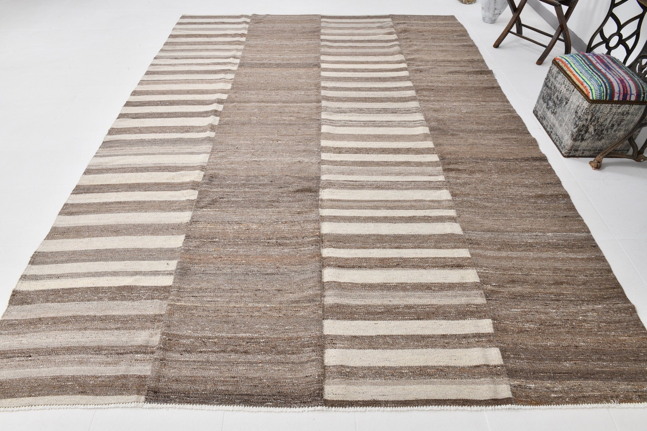 Modern Kilim Manzandaran 7'10" x 10'11" ft