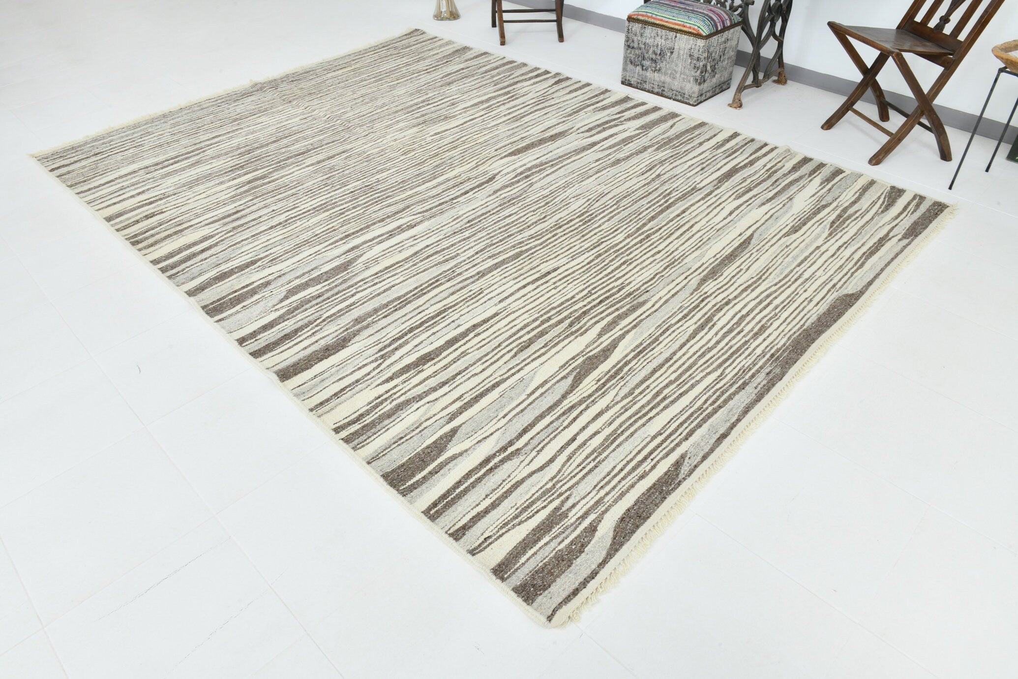 Modern Kilim Manzandaran 7’10’’ x 10’8’’ ft
